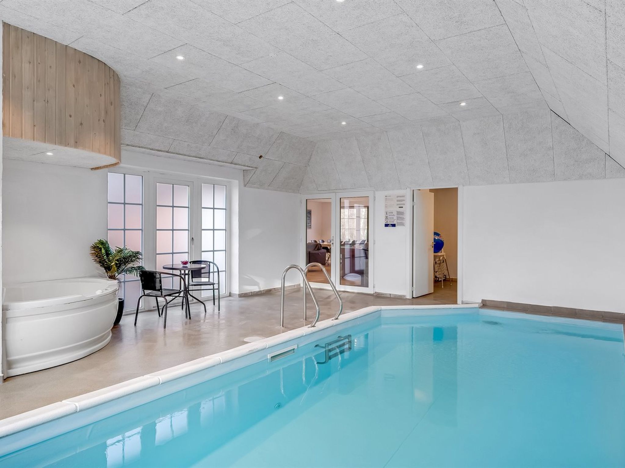 "Thana" - 1.4km from the sea — Pool Outdoor (3 of 41)