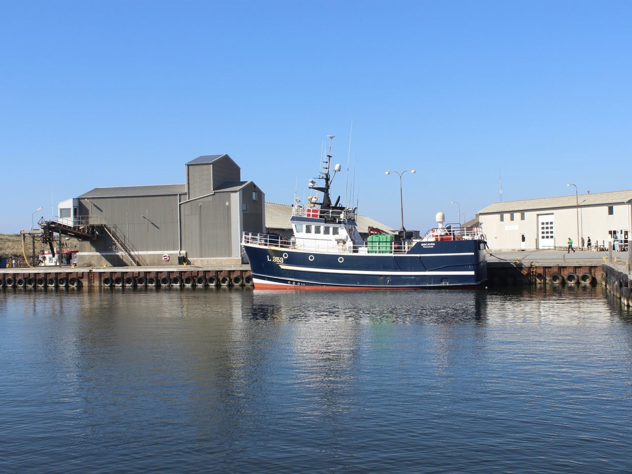 "Raisa" - 200m to the fjord - Buiten