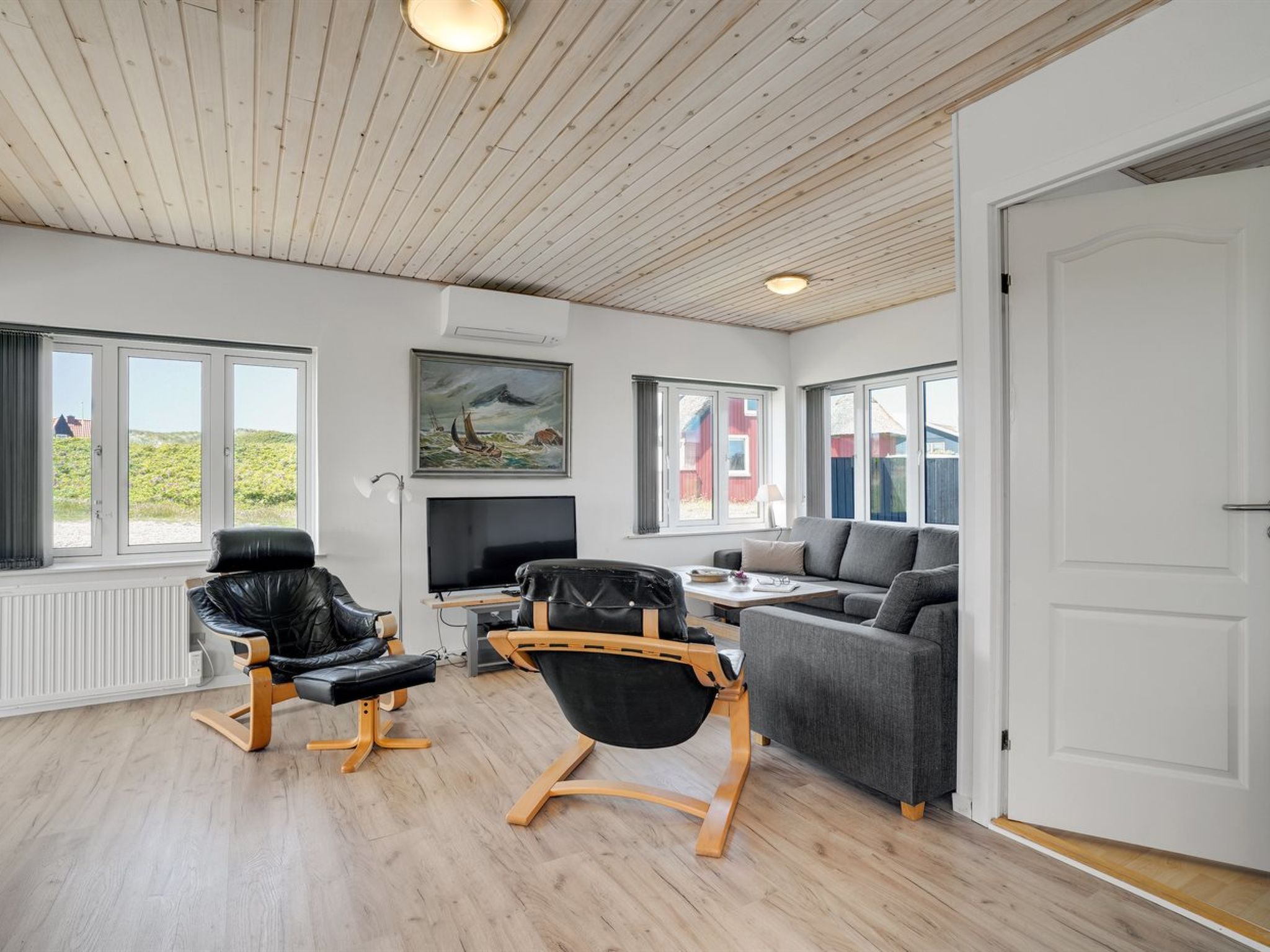"Ludwik" - 150m from the sea - Binnen