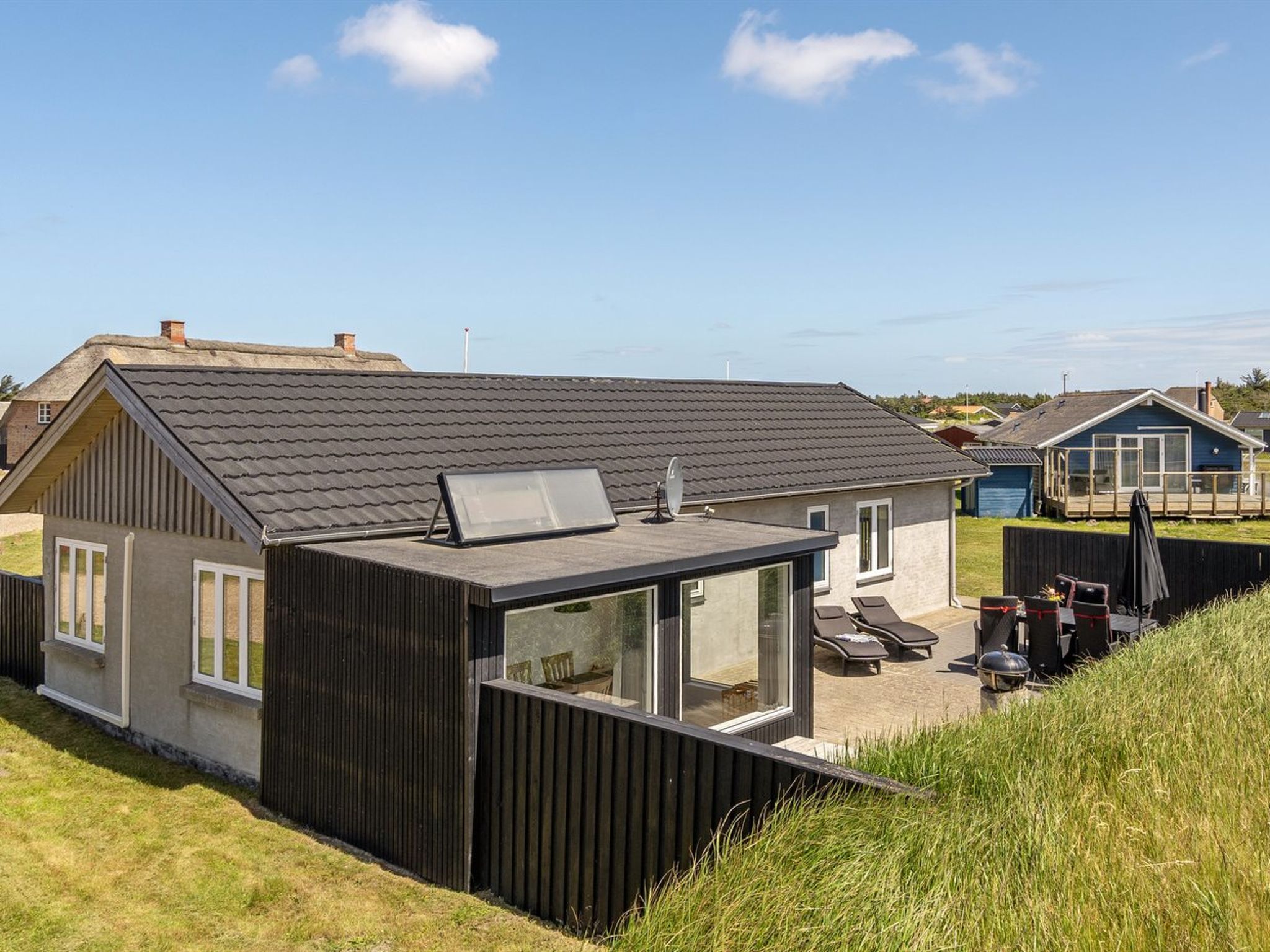 "Ludwik" - 150m from the sea - Buiten