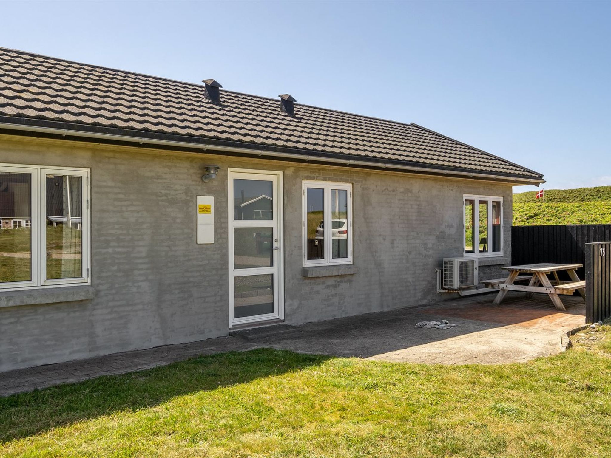 "Ludwik" - 150m from the sea - Buiten