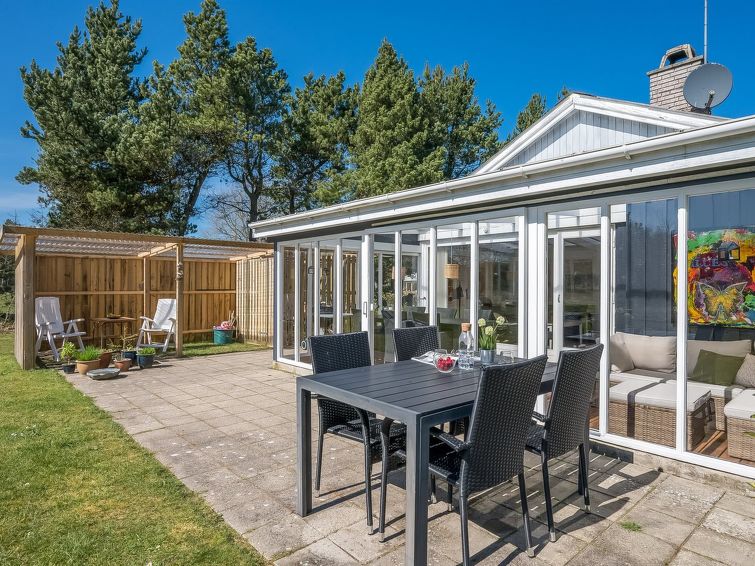 Search and Stay destination Ulfborg, Denmark from . "Laris" - 250m to the inlet in Western Jutland