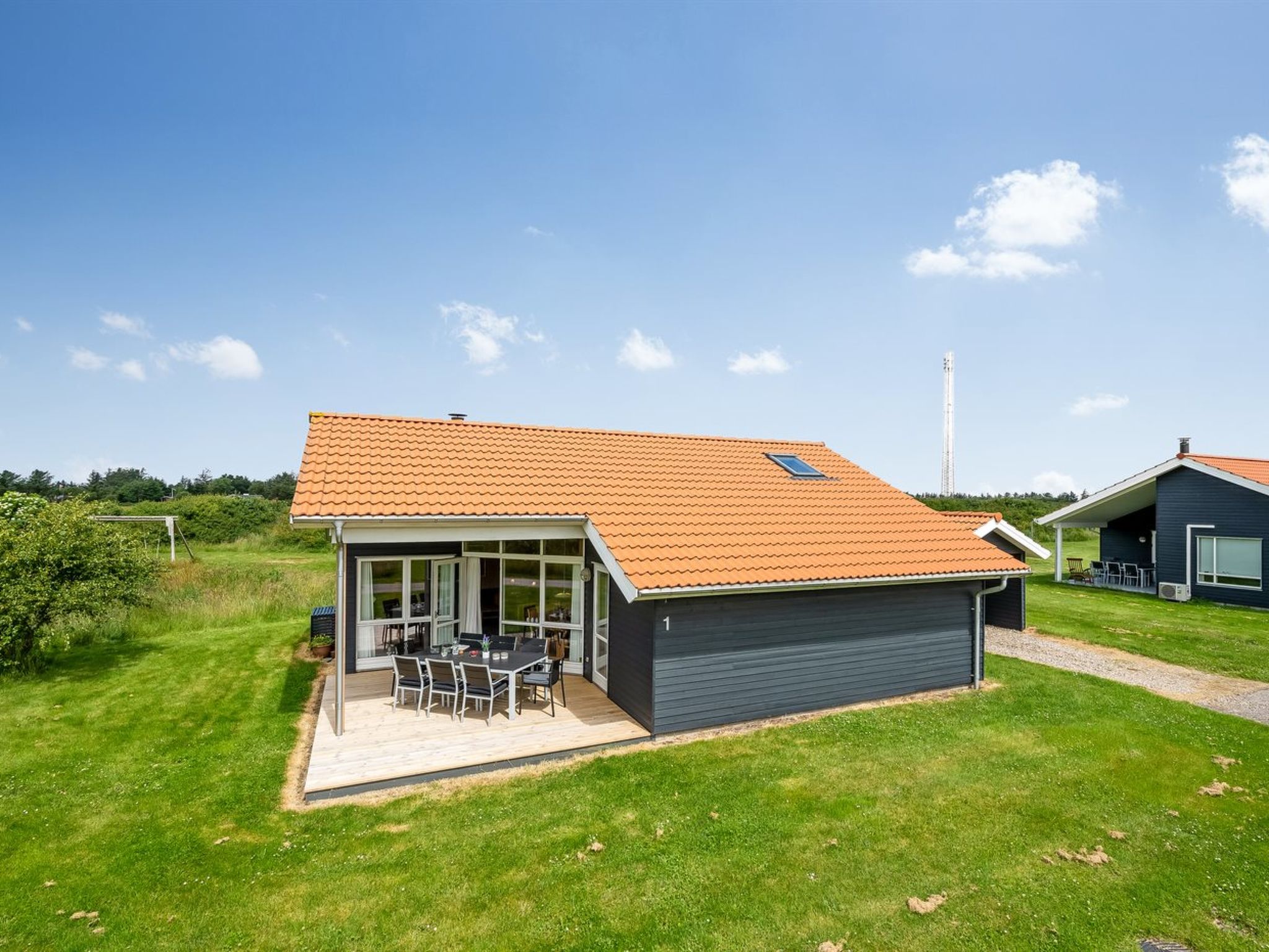 "Aurelie" -  from the sea — House (5 of 49)