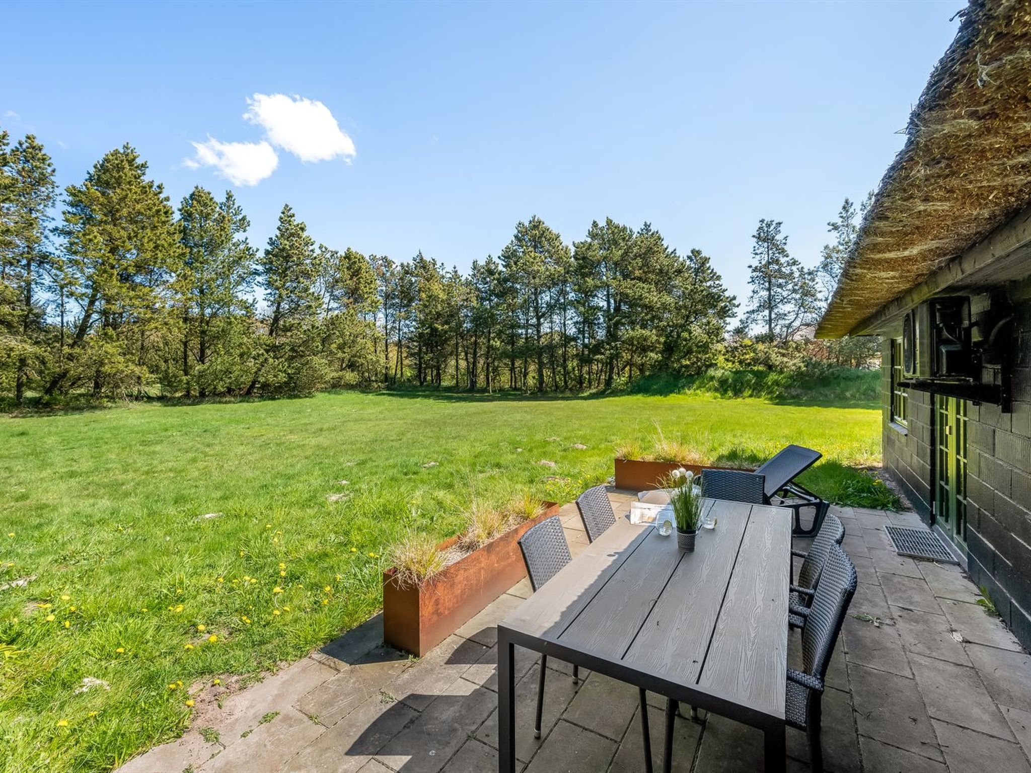"Matilda" - 1.6km from the sea — Terrace (5 of 36)