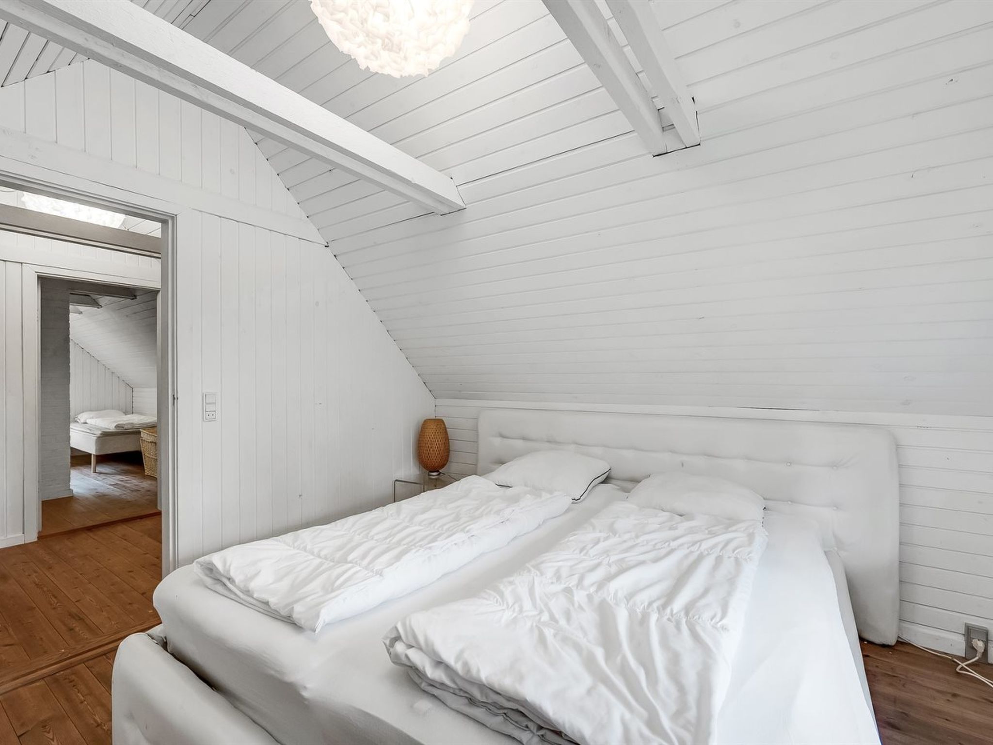 "Matilda" - 1.6km from the sea - Binnen