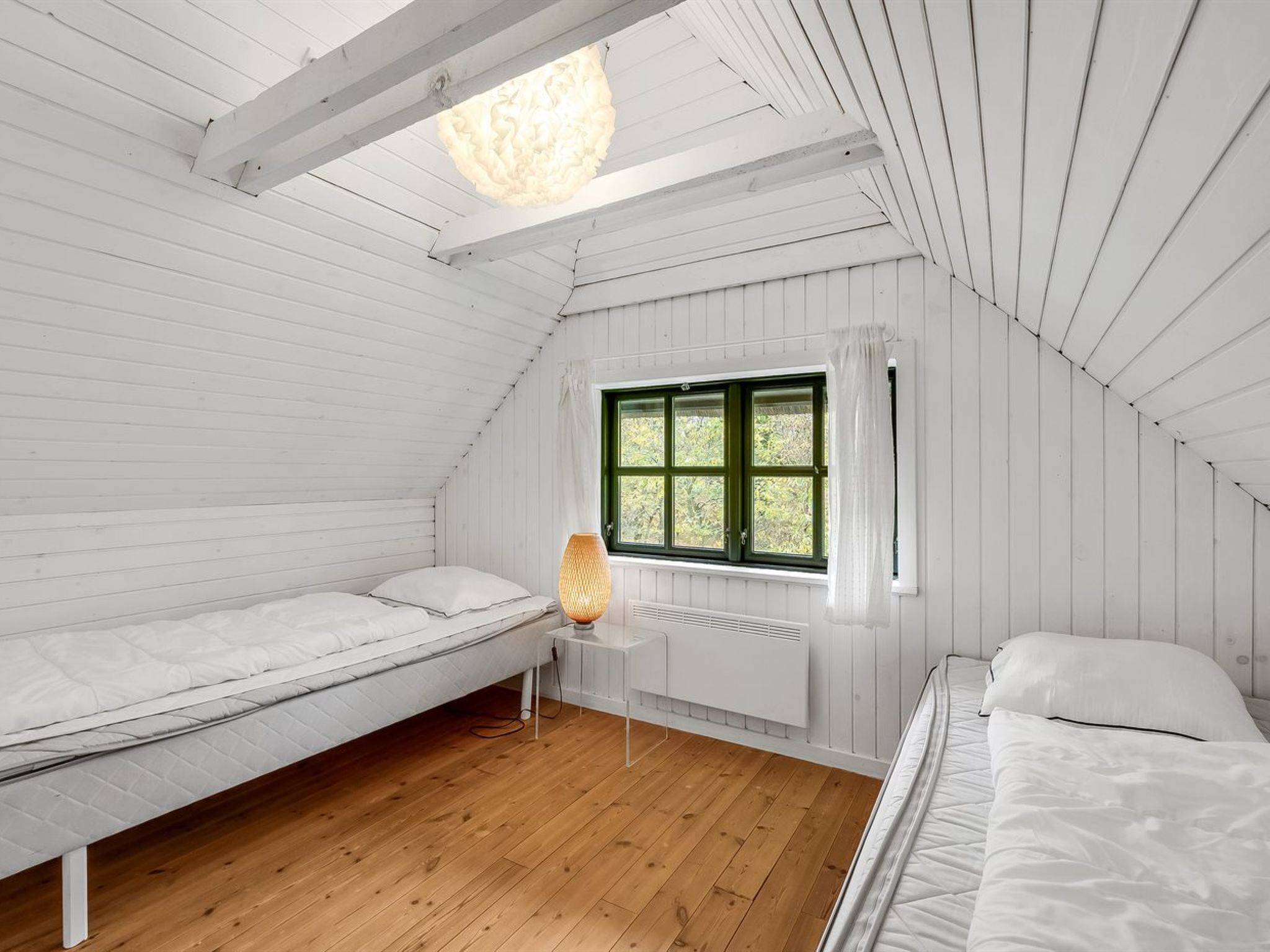 "Matilda" - 1.6km from the sea - Binnen