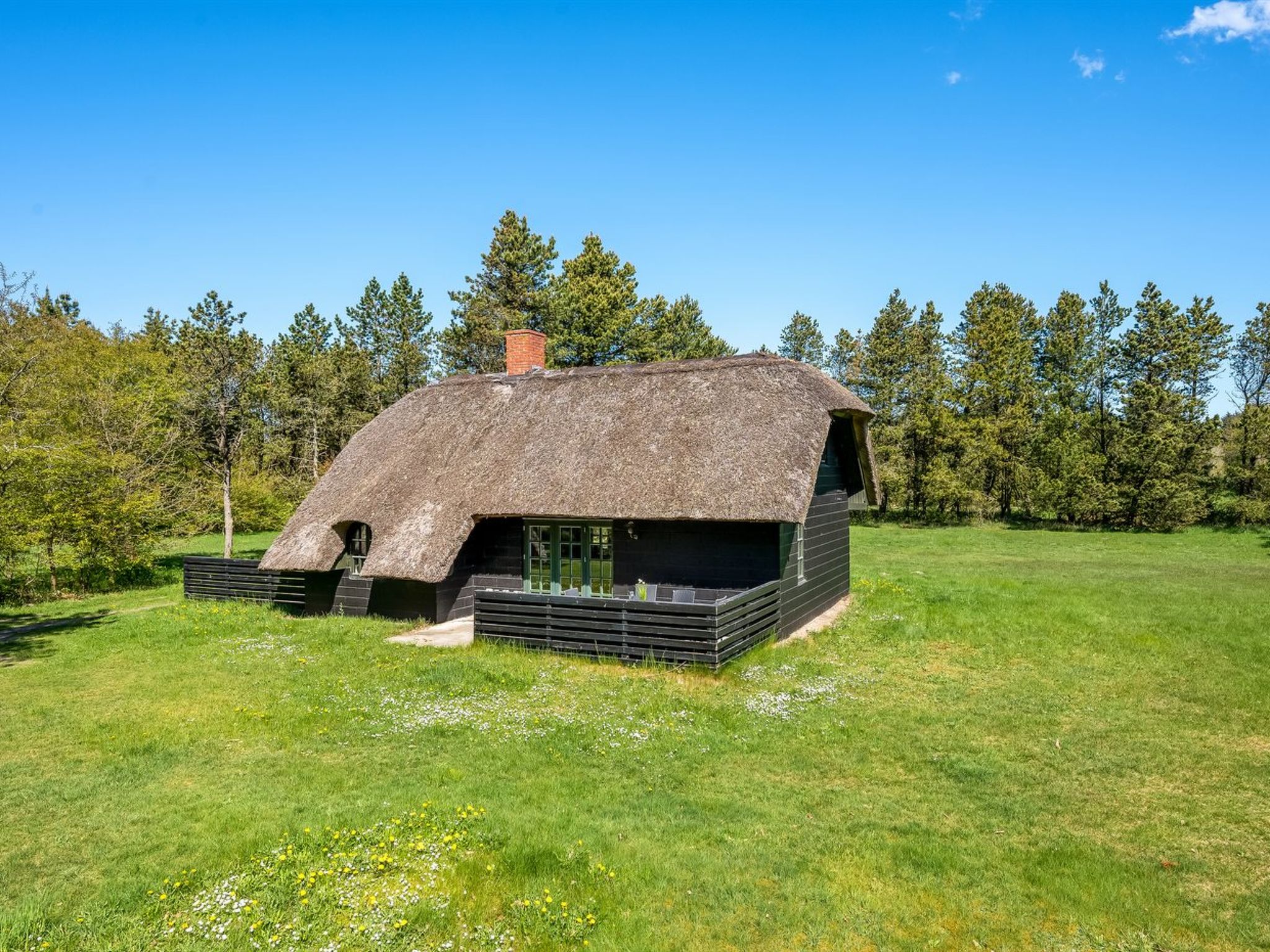 "Matilda" - 1.6km from the sea - Buiten