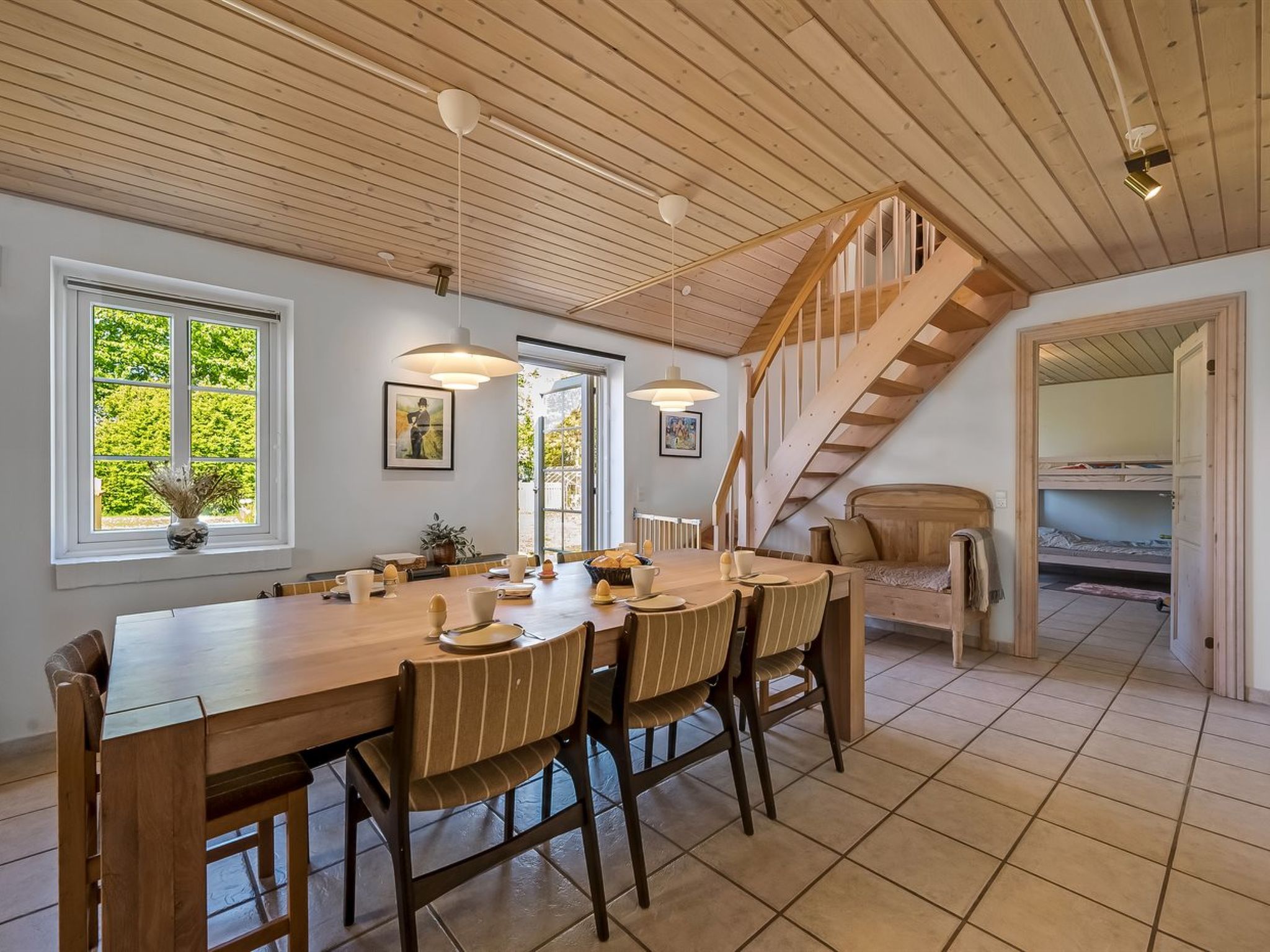 "Quirina" - 6km from the sea-Binnen