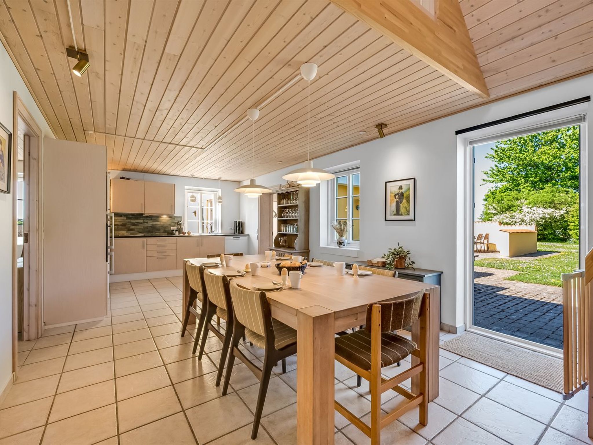 "Quirina" - 6km from the sea-Binnen