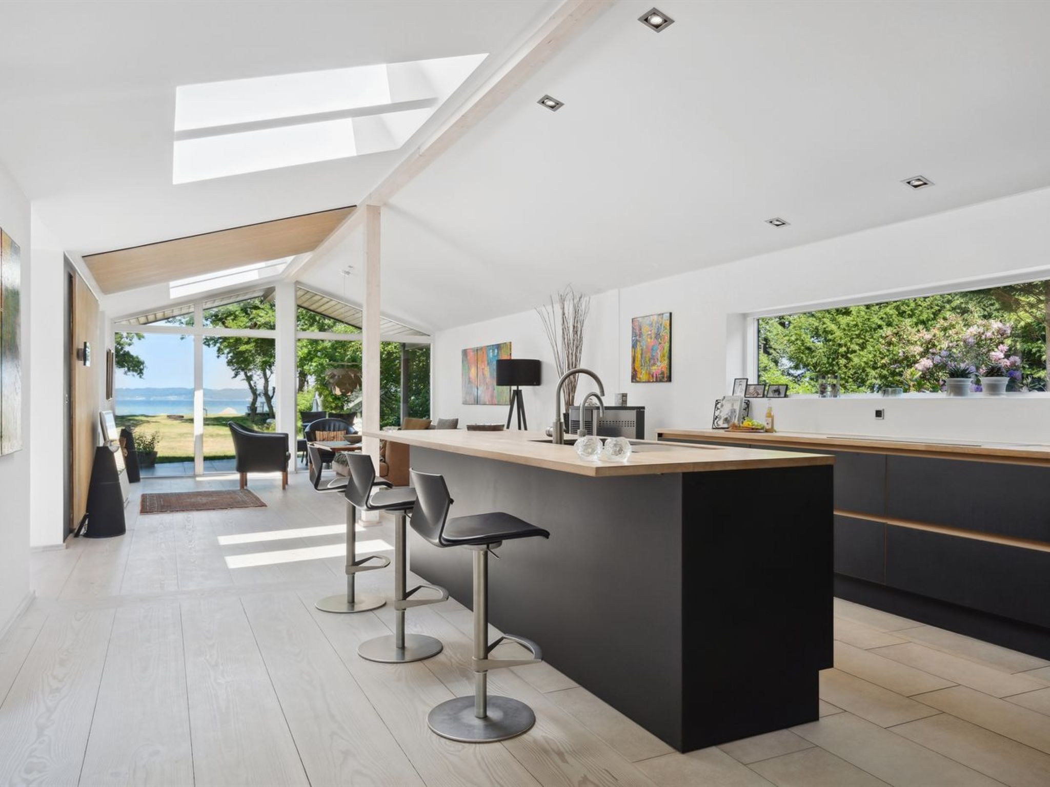 "Kennet" - 30m from the sea-Drinnen