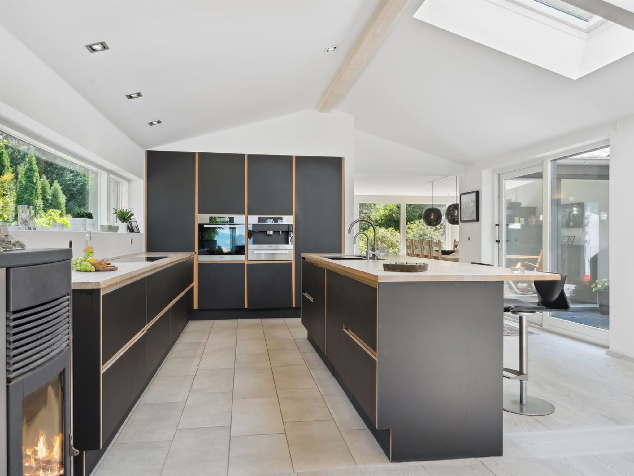 "Kennet" - 30m from the sea-Drinnen