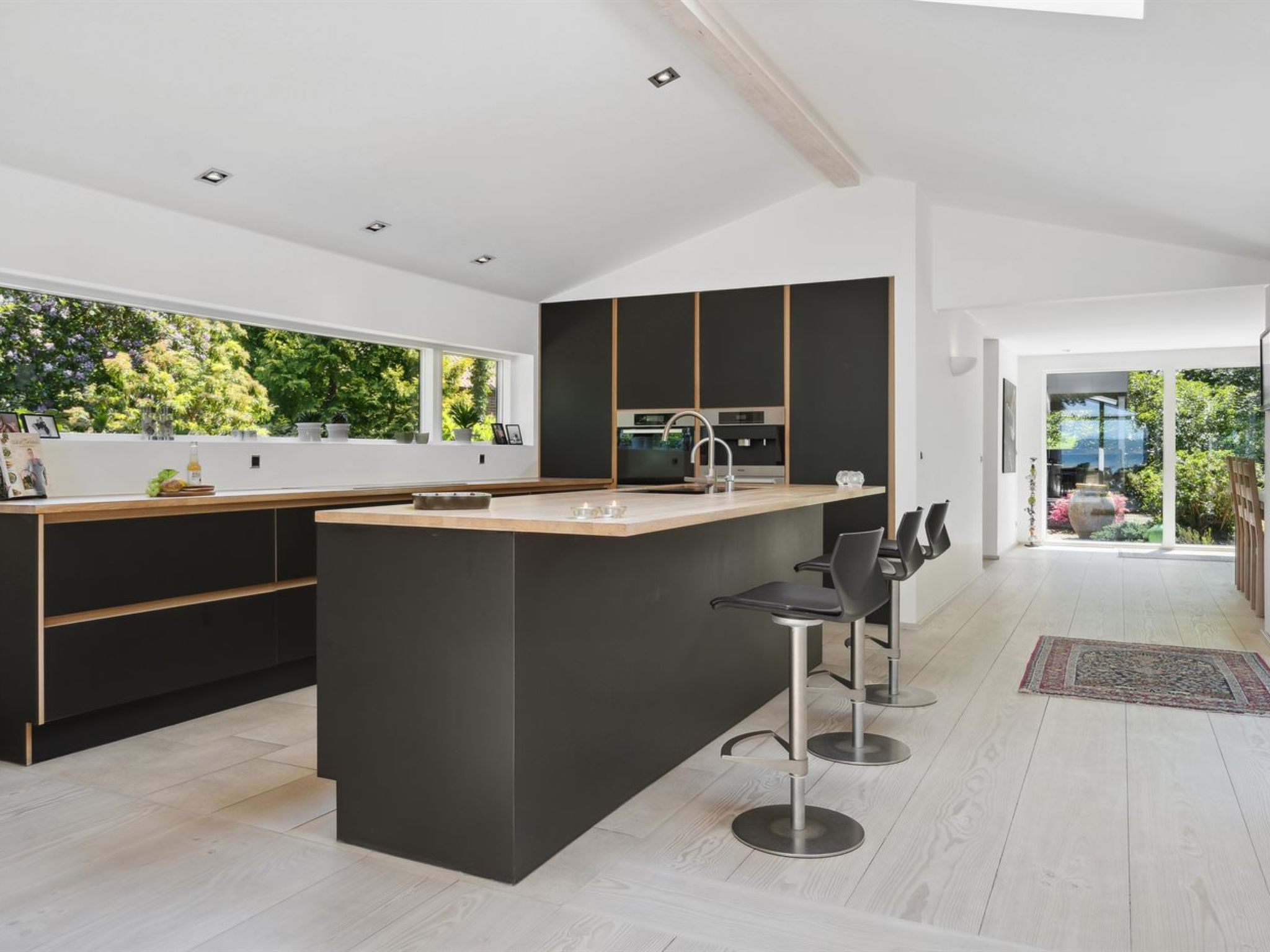 "Kennet" - 30m from the sea-Drinnen