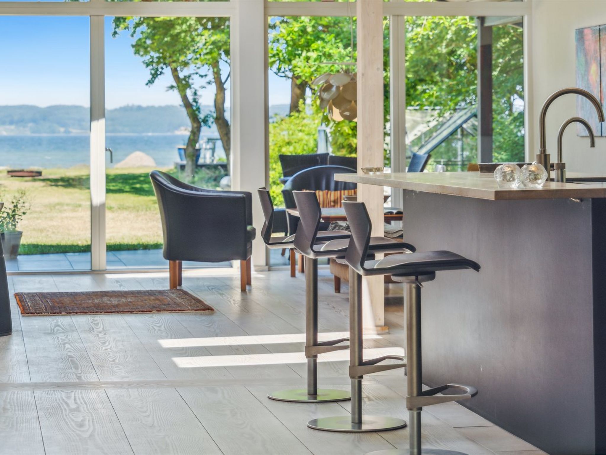 "Kennet" - 30m from the sea-Drinnen