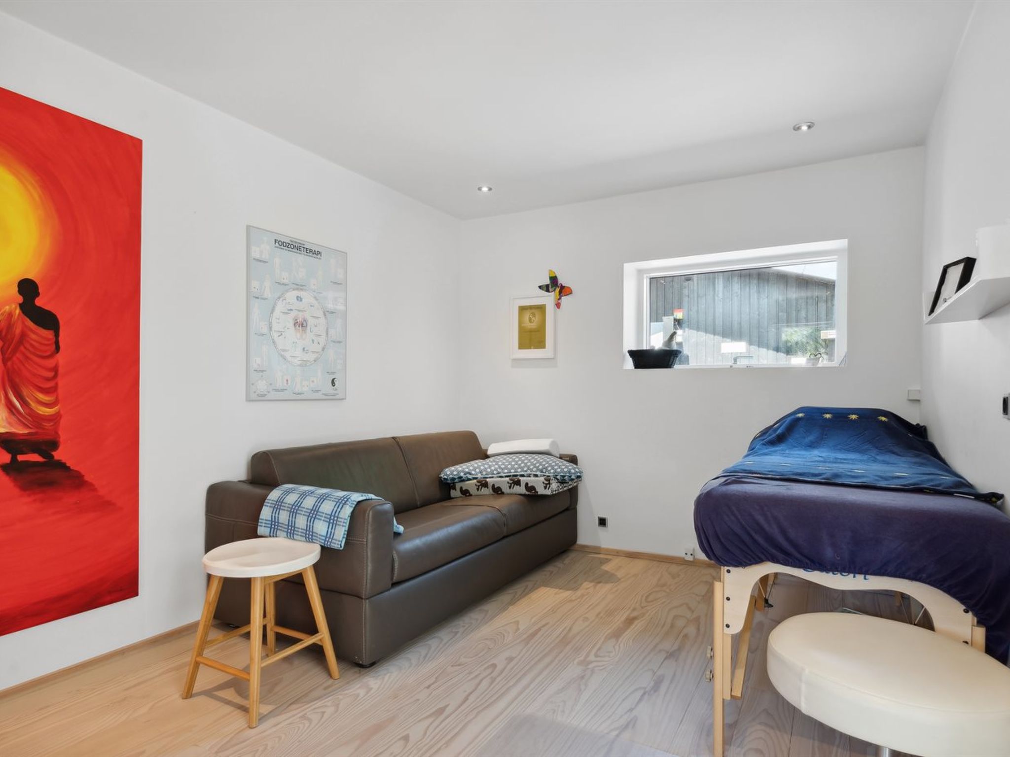 "Kennet" - 30m from the sea - Binnen