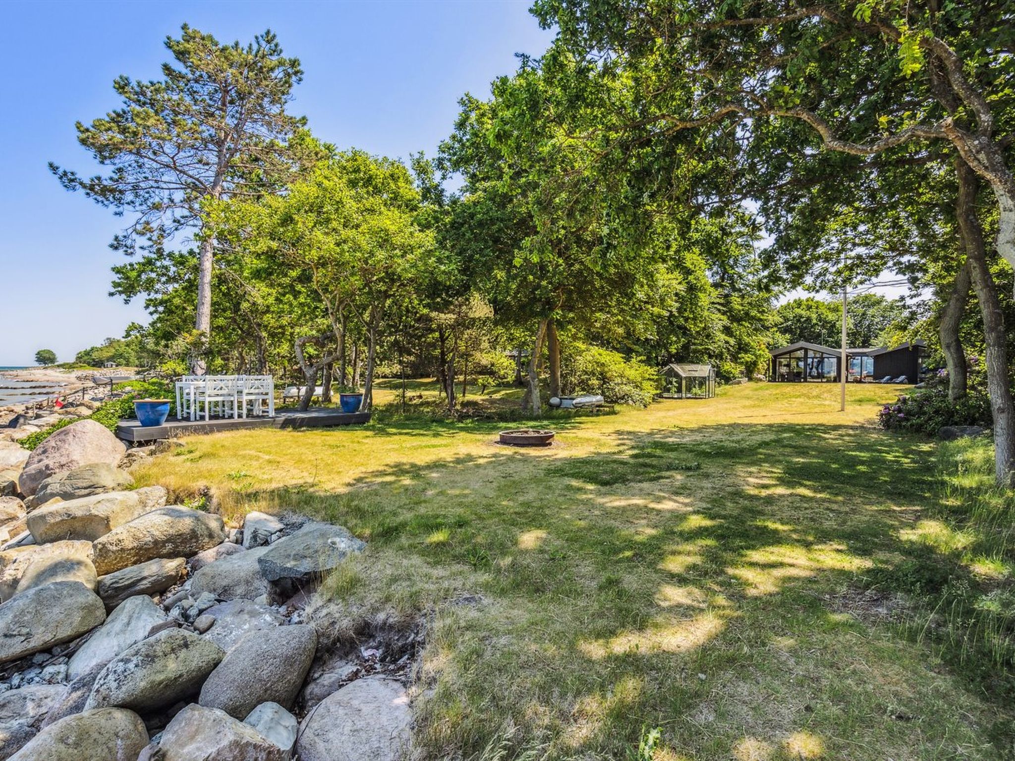"Kennet" - 30m from the sea - Buiten
