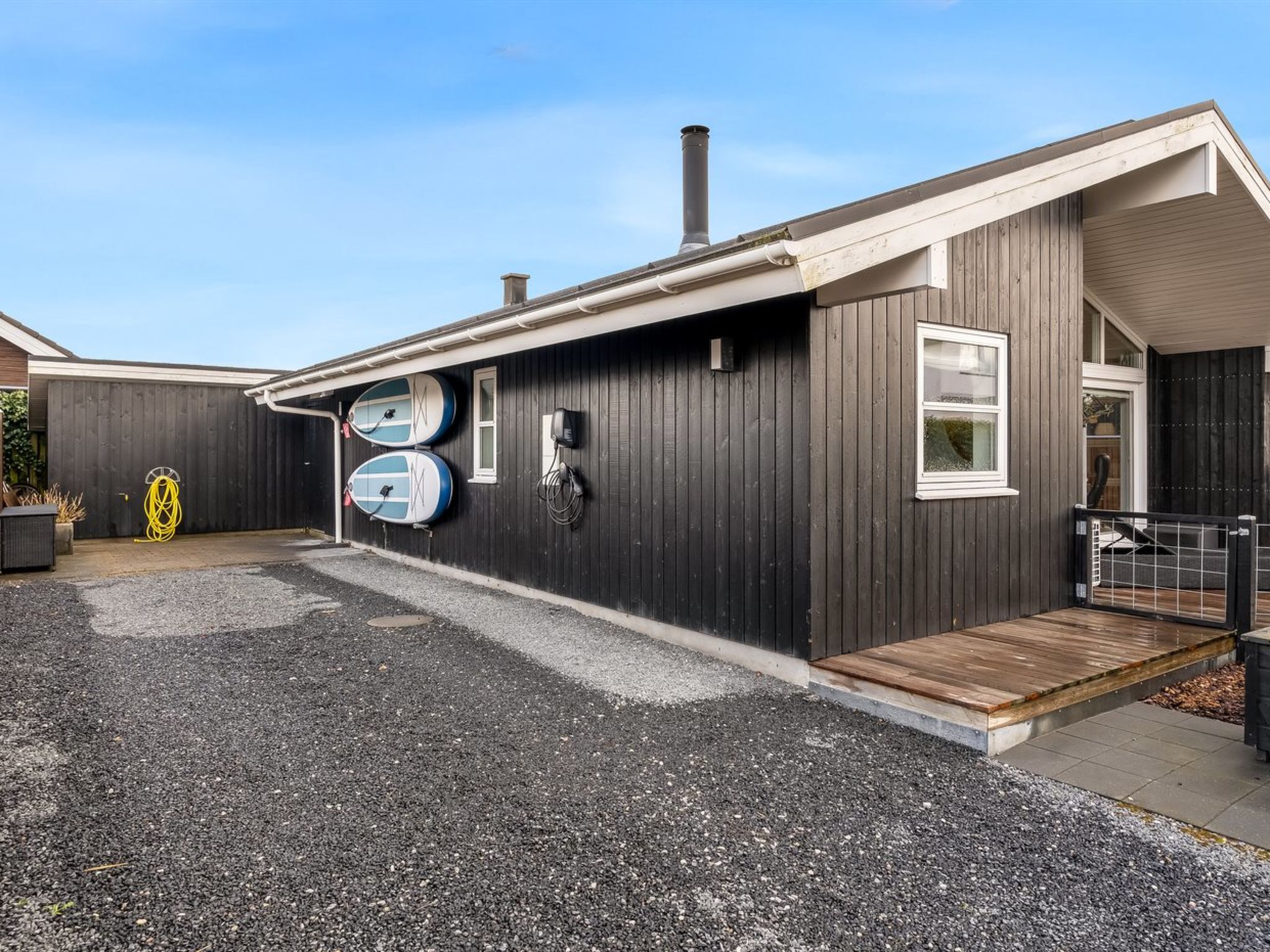 "Sjarlotte" - 100m from the sea - Buiten
