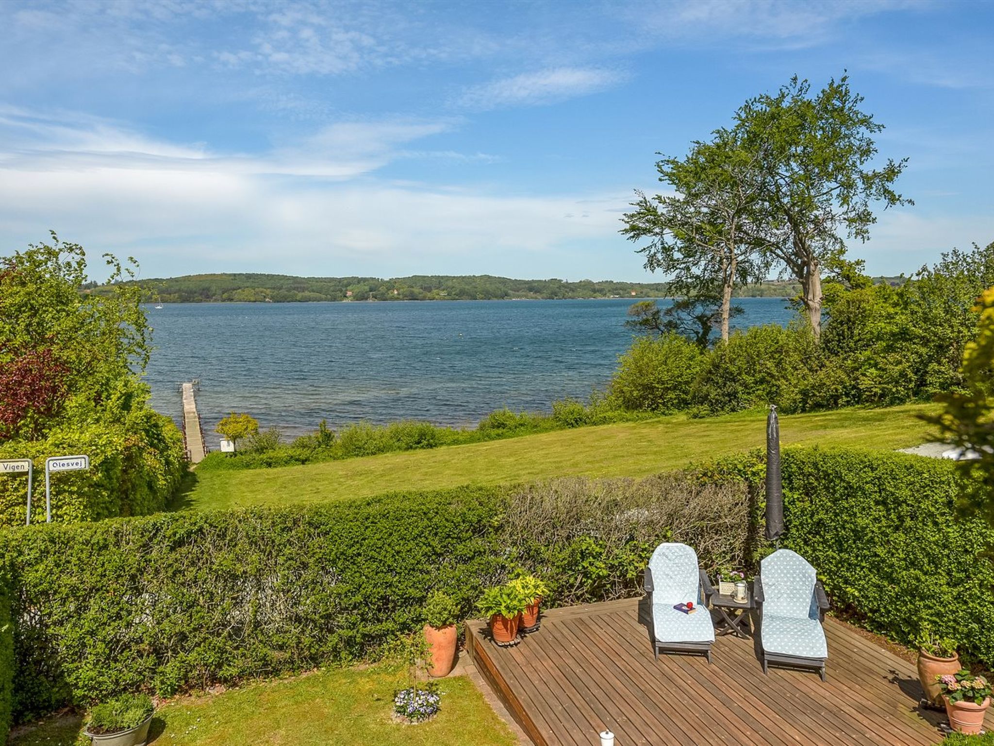 "Tini" - 50m to the fjord-Draußen