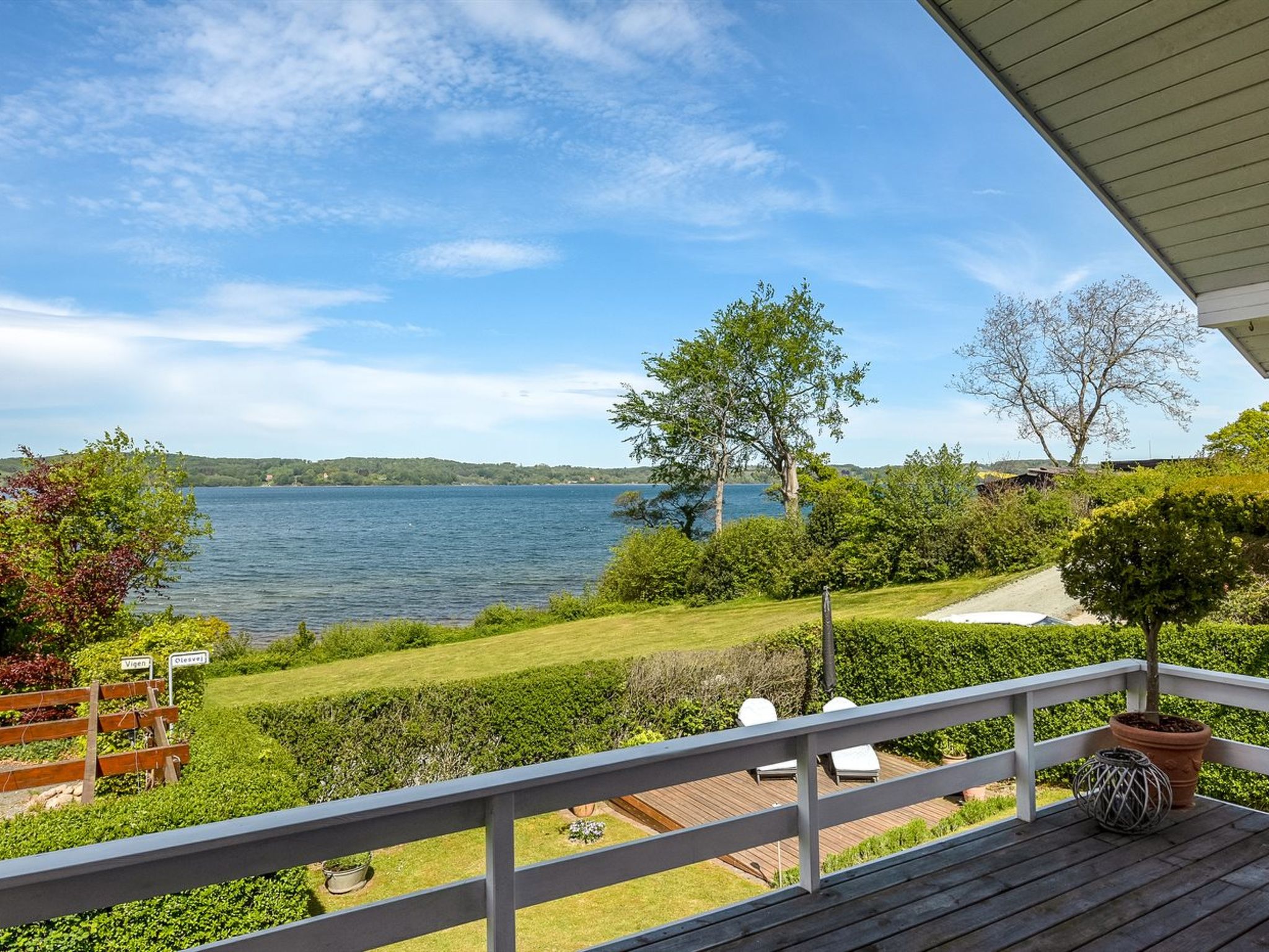 "Tini" - 50m to the fjord-Draußen