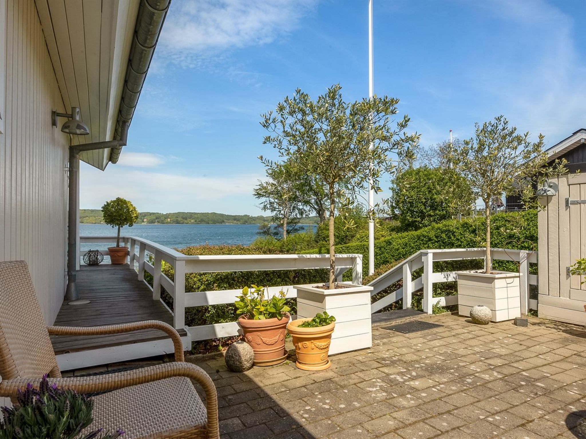 "Tini" - 50m to the fjord-Draußen