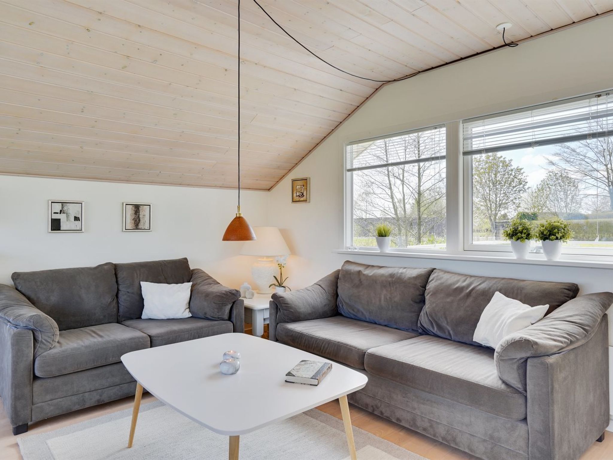 "Joannes" - 200m from the sea-Binnen