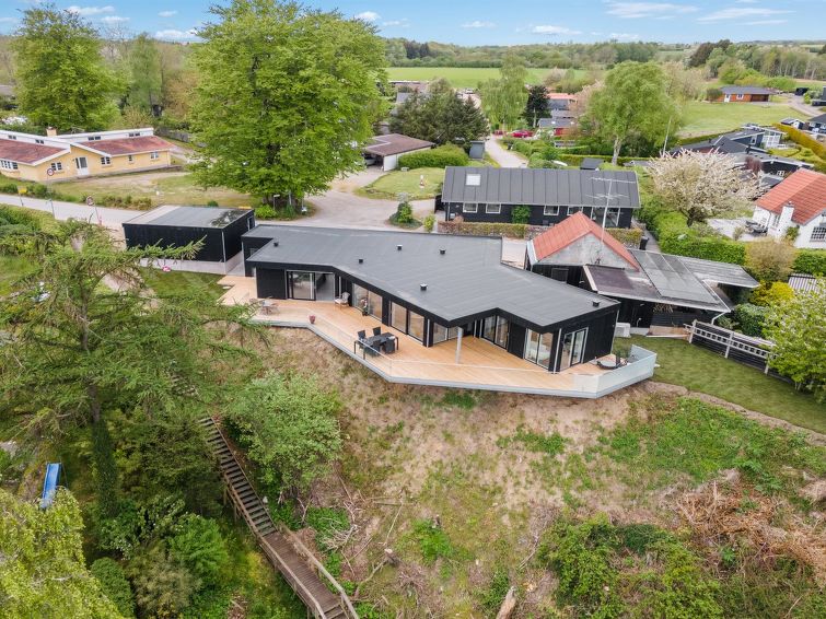 Search and Stay destination Børkop, Denmark from . "Amina" - 40m from the sea in SE Jutland