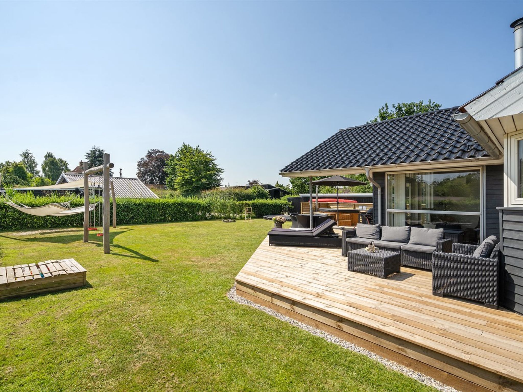 "Nine" - 200m from the sea-Buiten