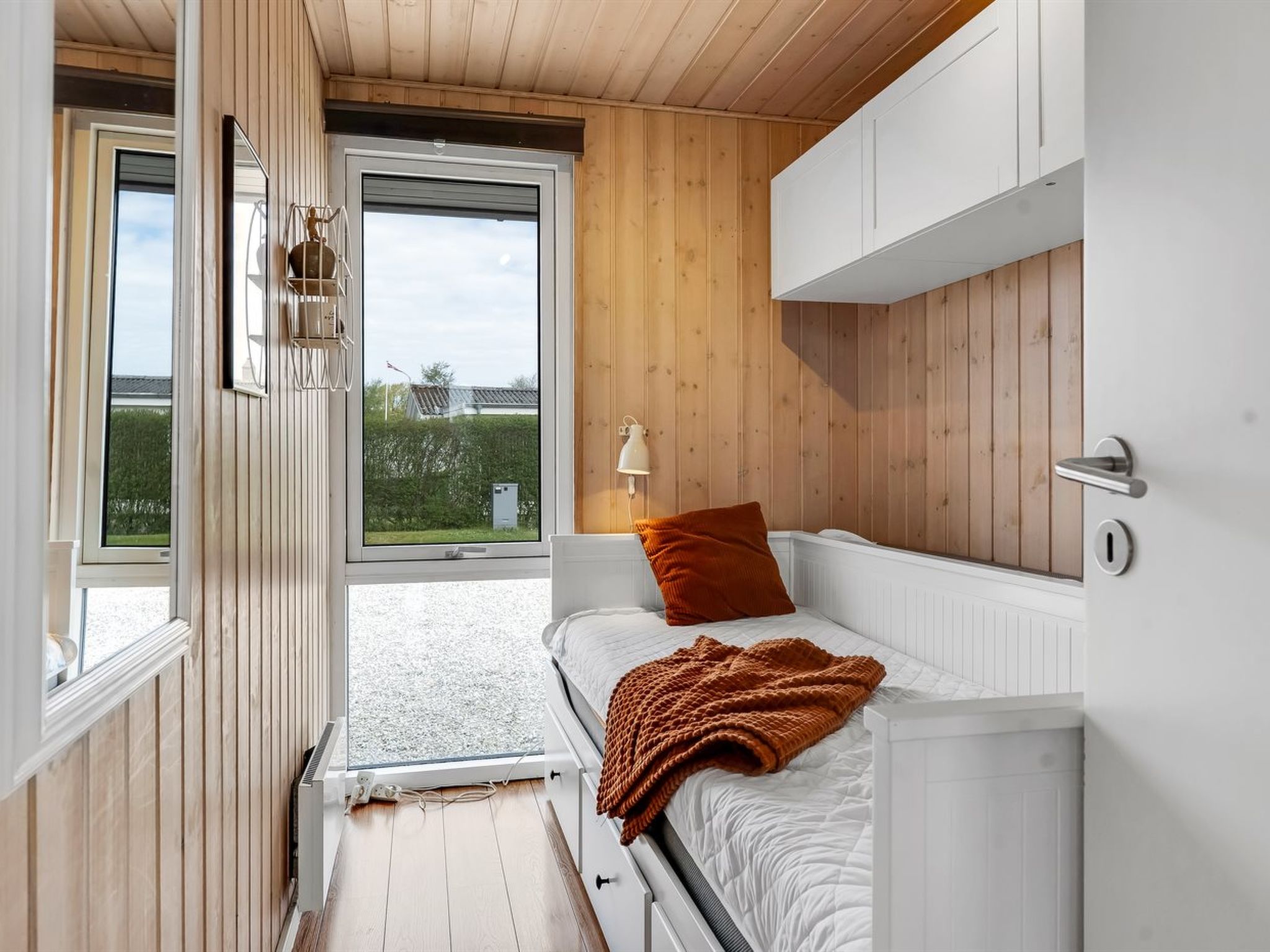 "Nine" - 200m from the sea - Binnen
