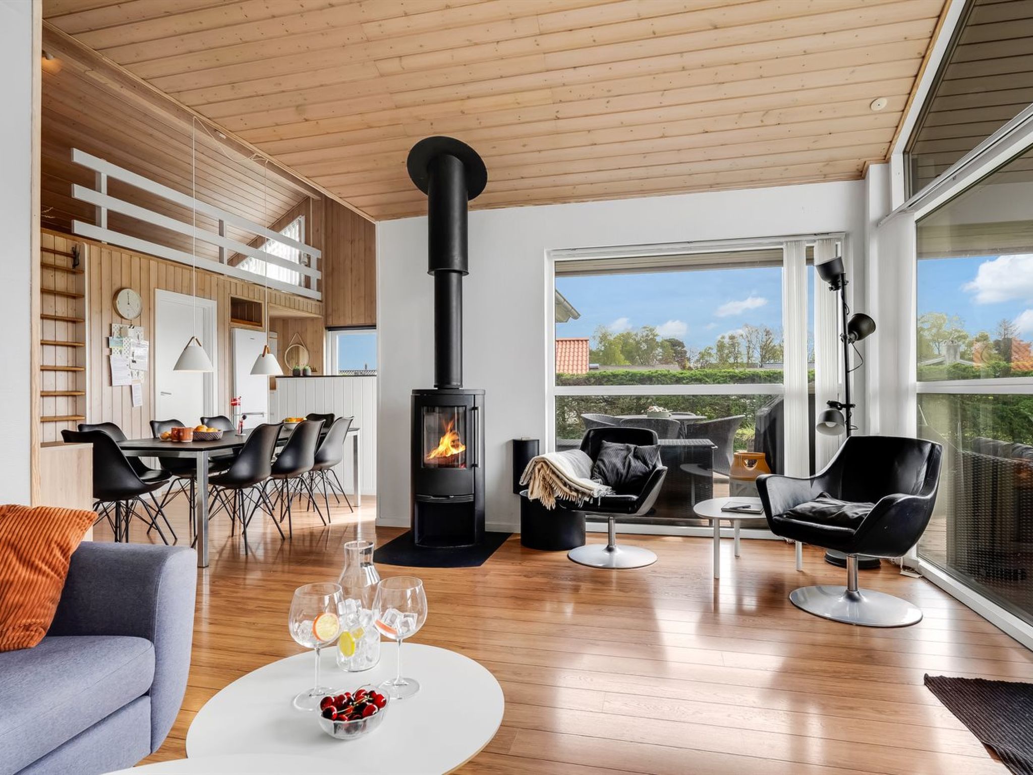 "Nine" - 200m from the sea - Binnen
