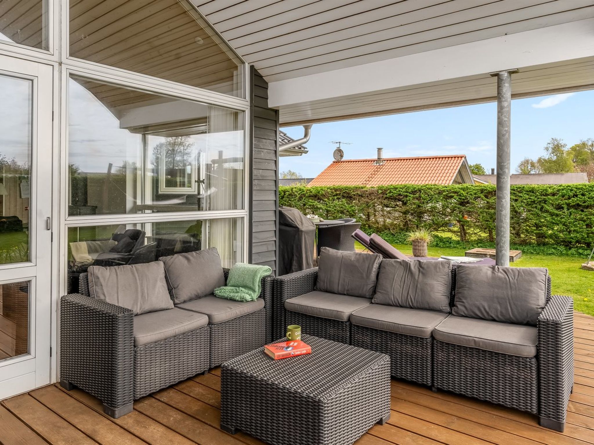 "Nine" - 200m from the sea - Buiten