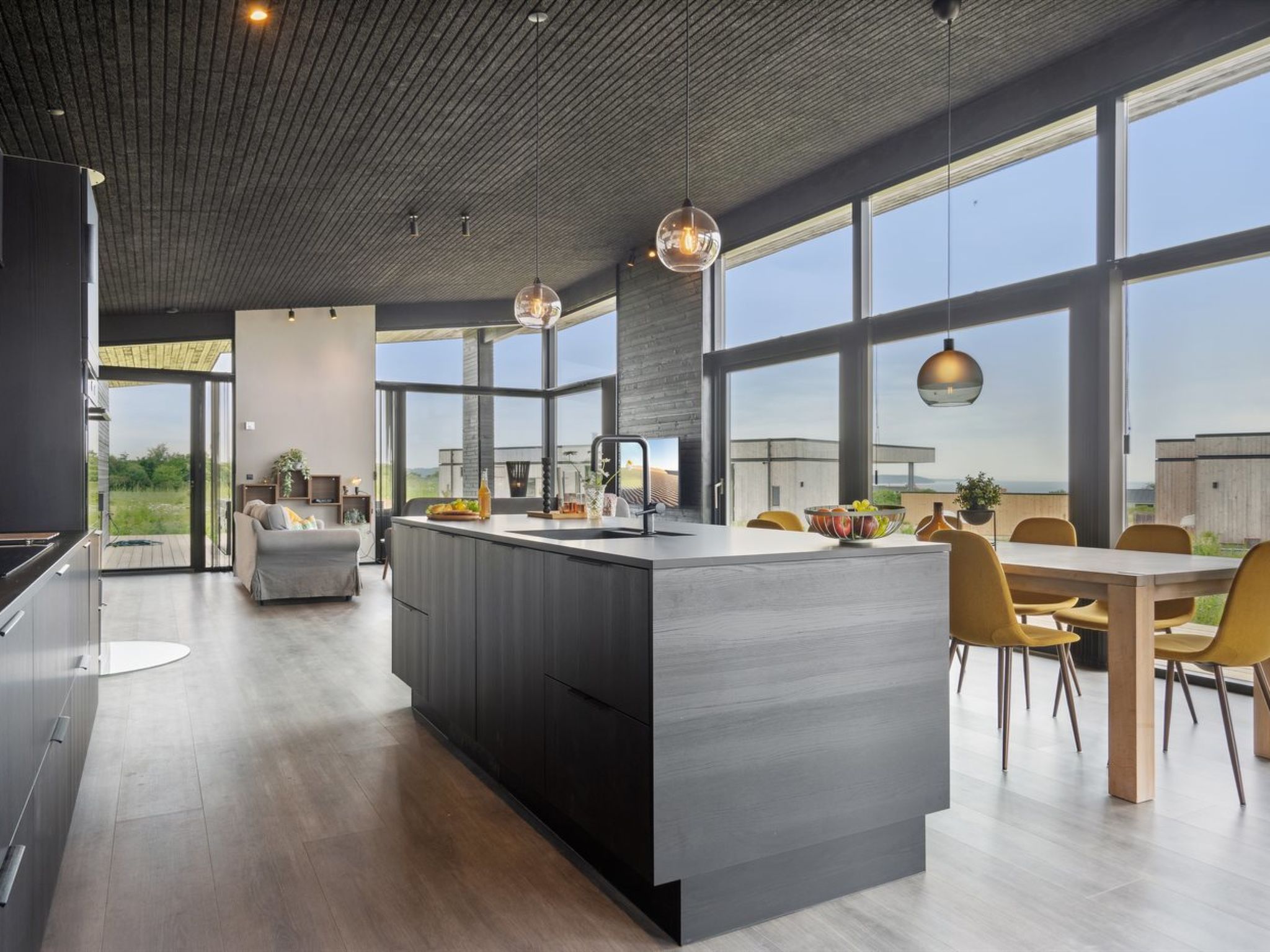 "Anelle" - 500m from the sea