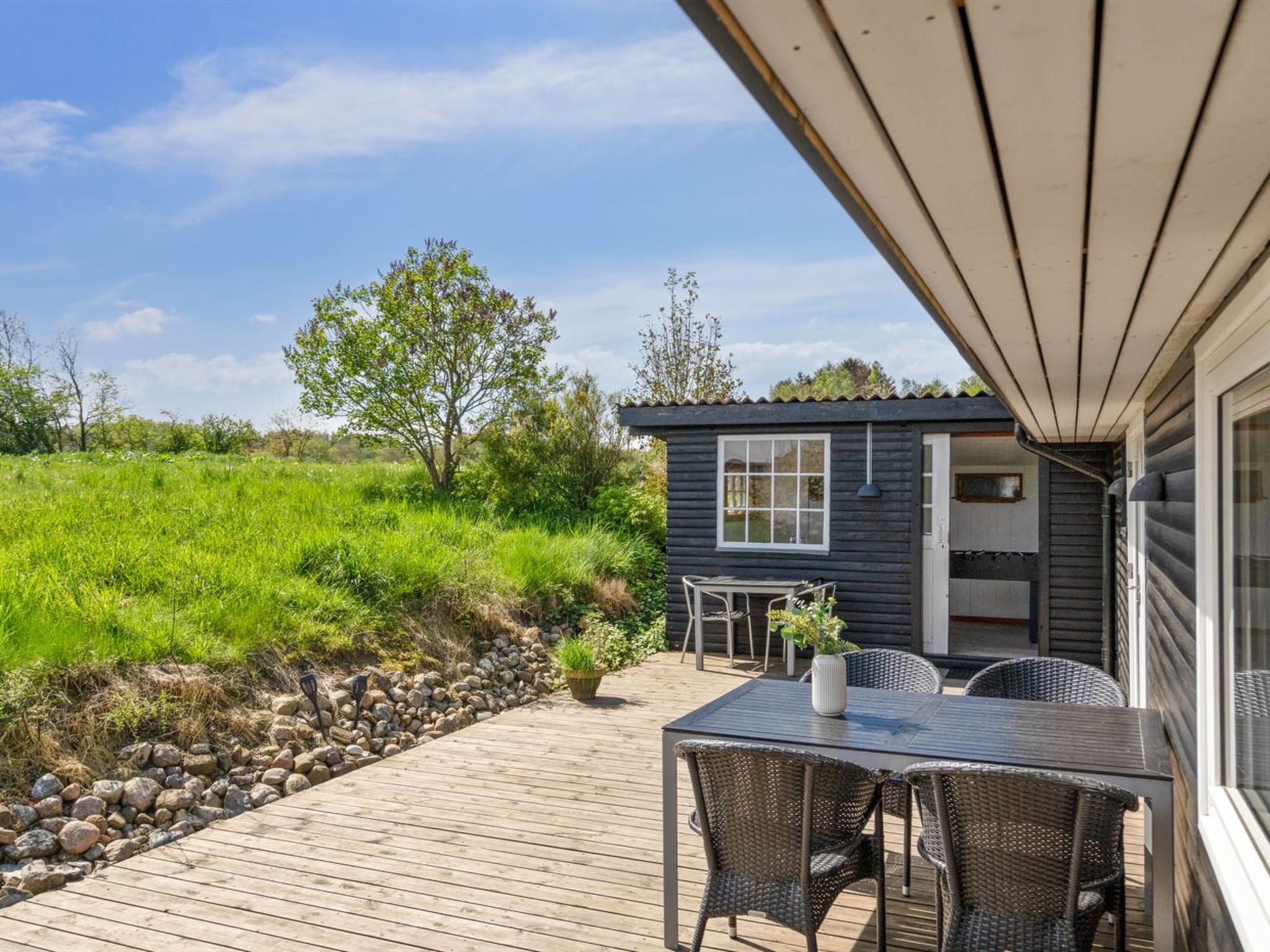 "Sölvy" - 300m from the sea - Buiten