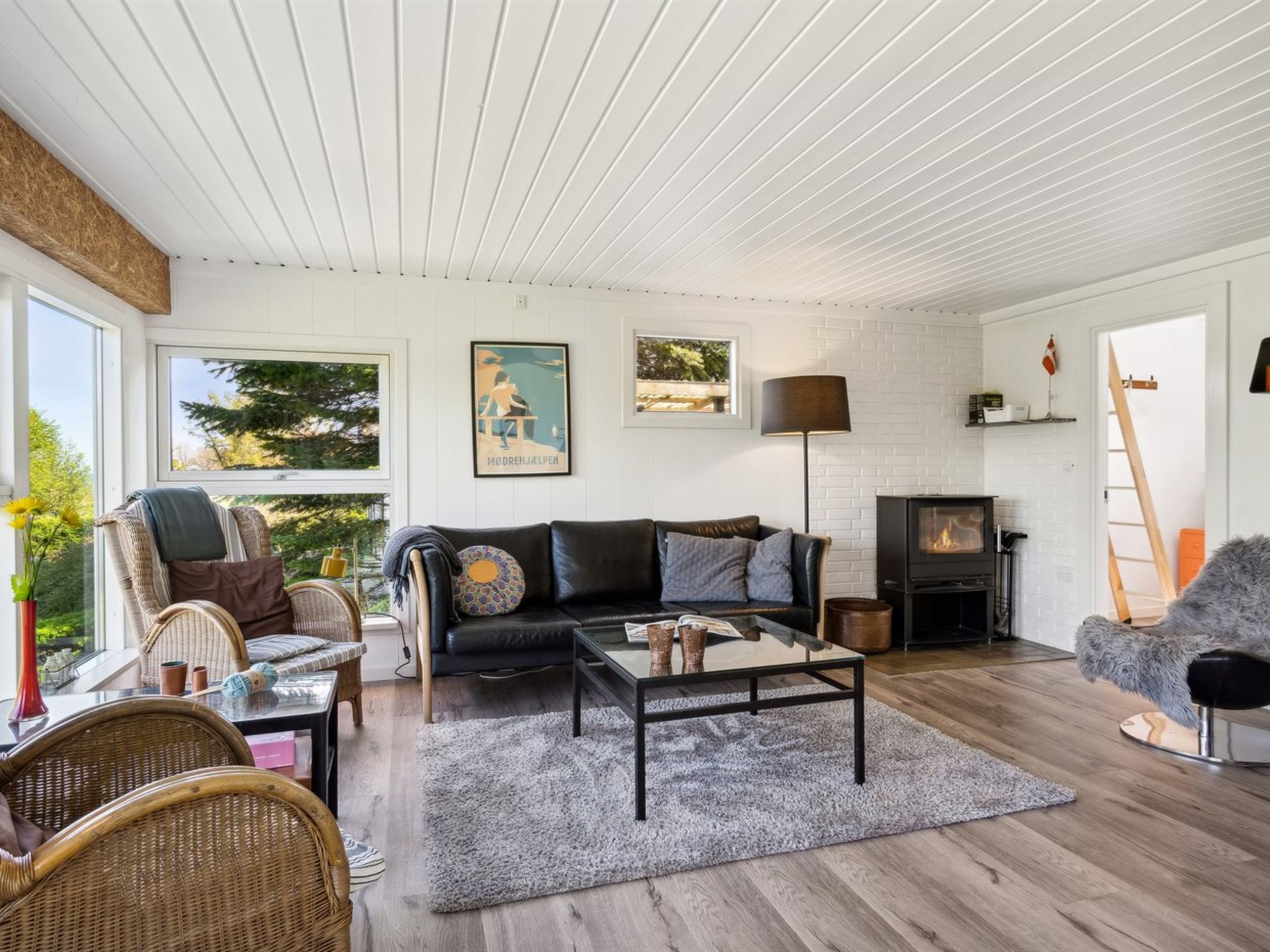 "Sölvy" - 300m from the sea - Binnen