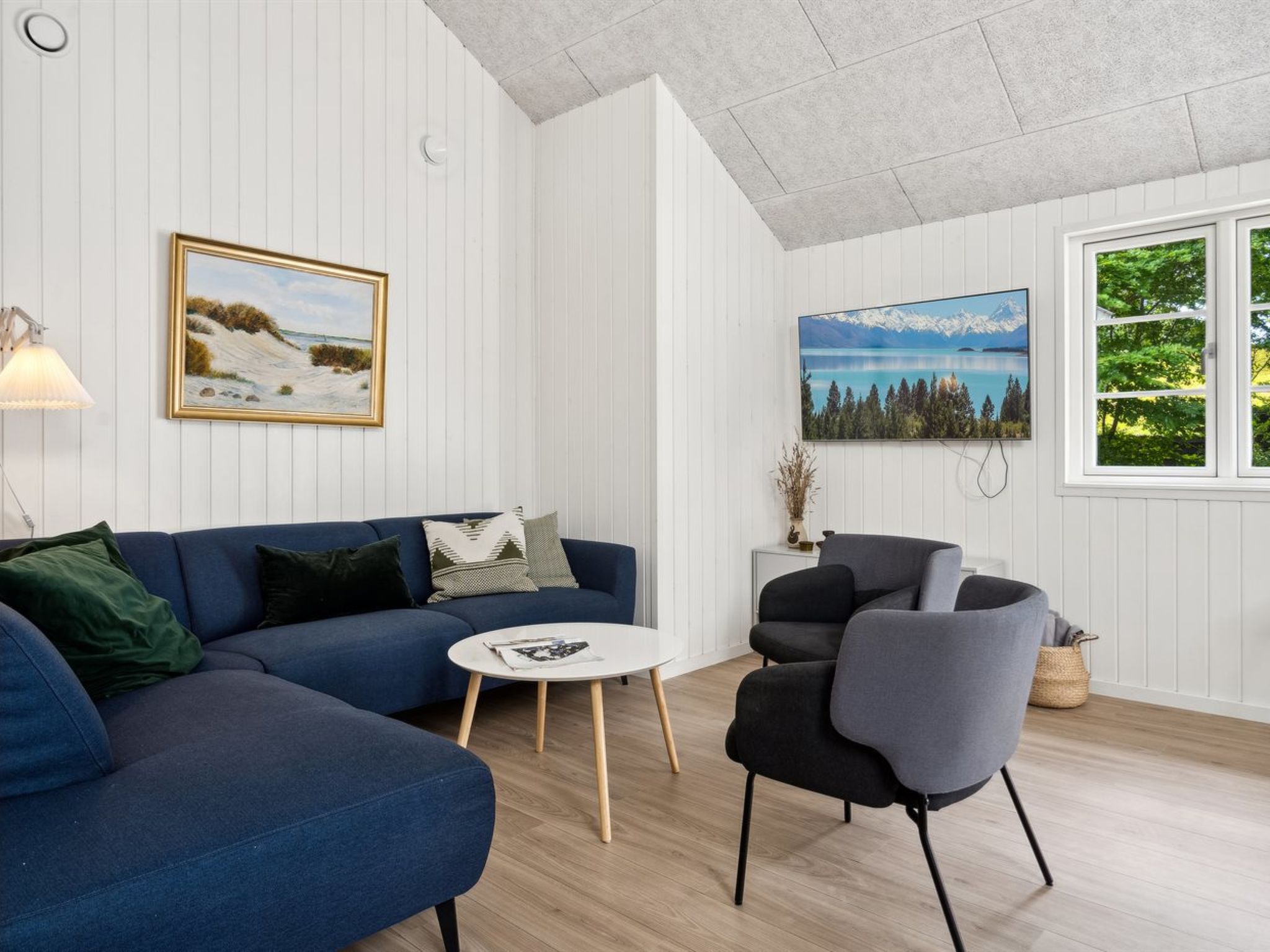 "Jalina" - 200m from the sea - Binnen