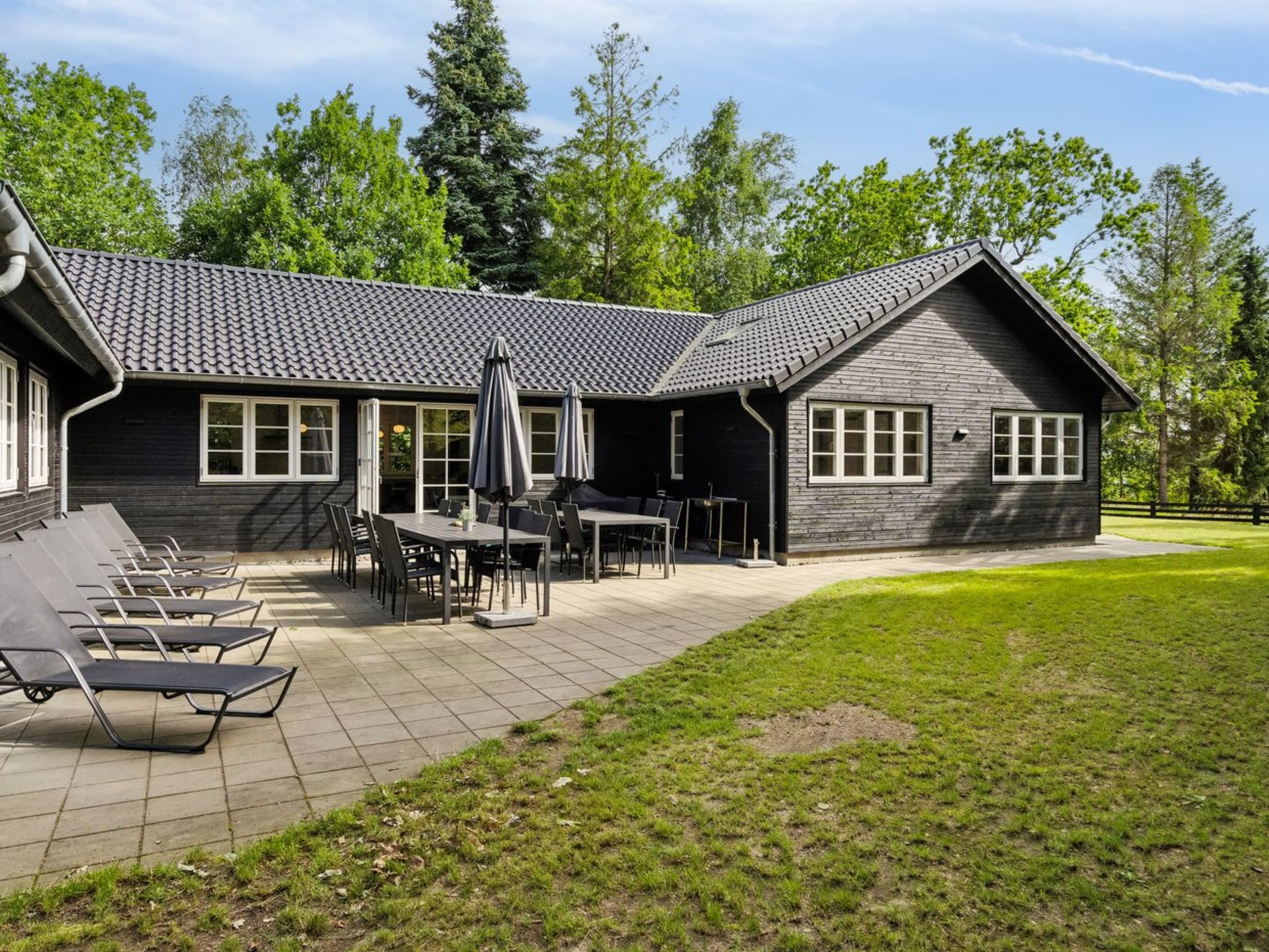 "Jalina" - 200m from the sea - Buiten