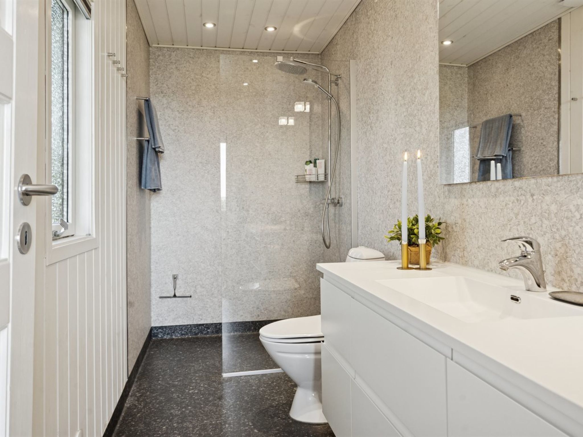 "Sighbiorn" - 150m to the fjord-Dedans