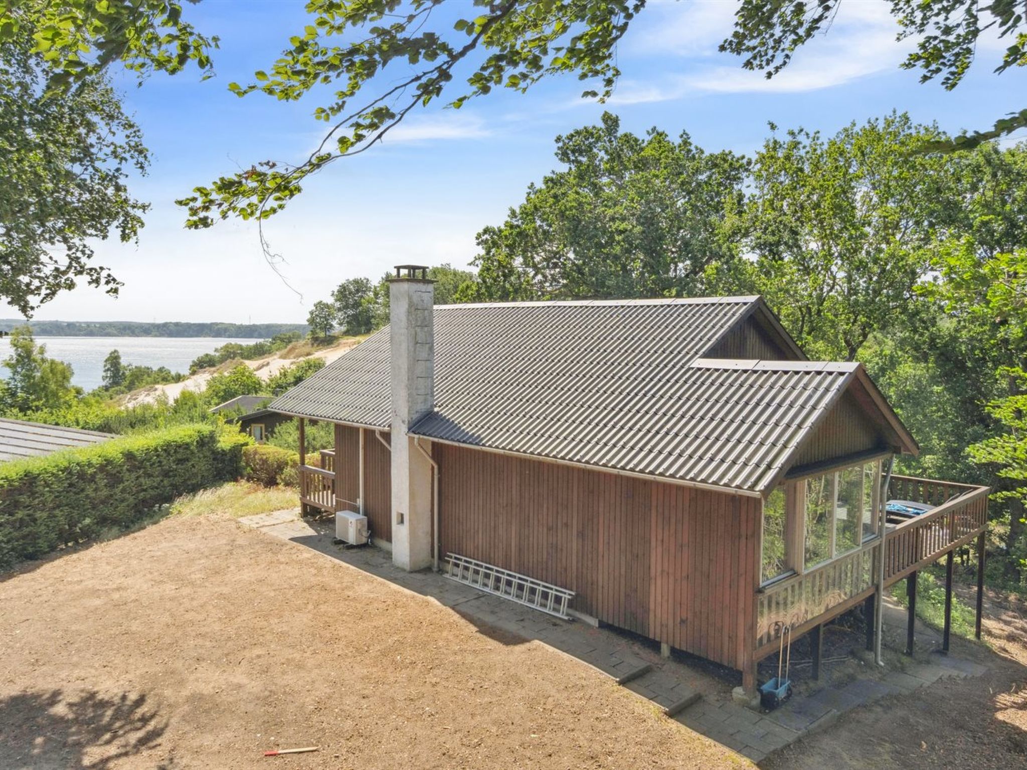 "Sighbiorn" - 150m to the fjord