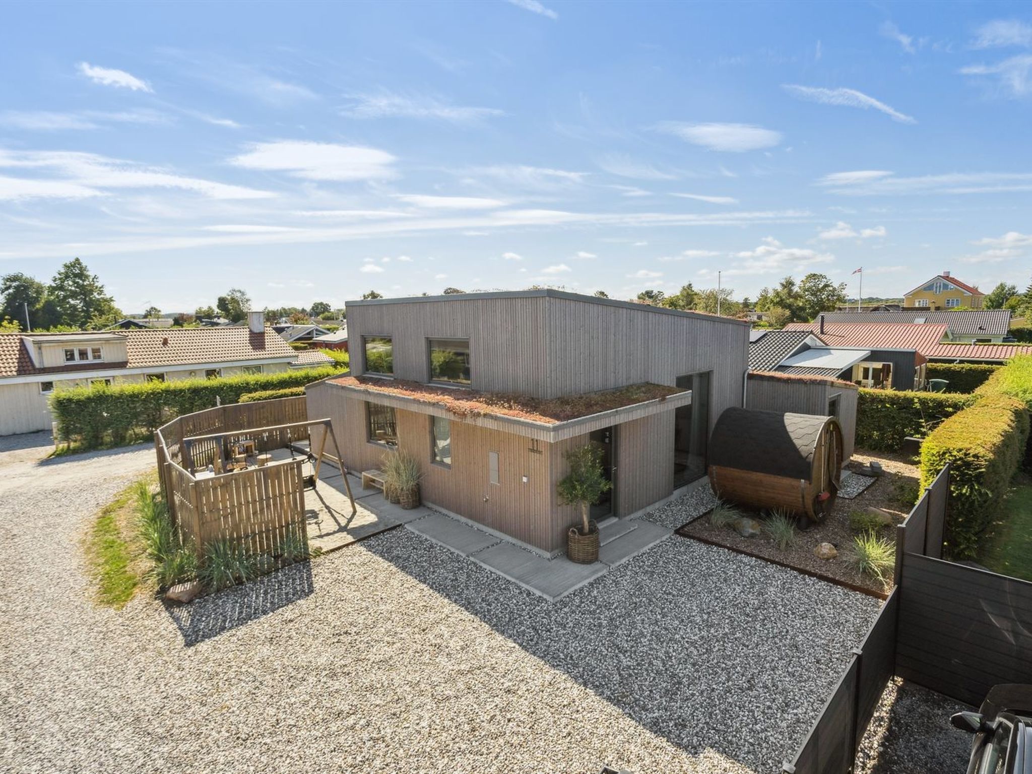 "Elvie" - 150m from the sea - Buiten