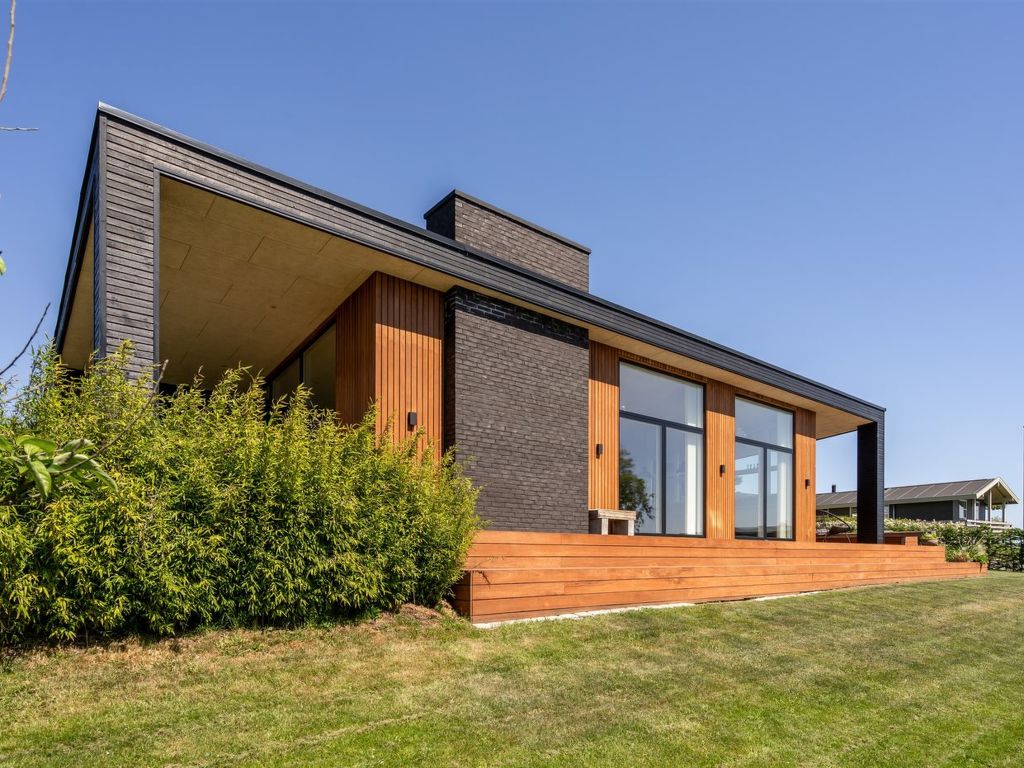 'Karitte' - 300m from the sea