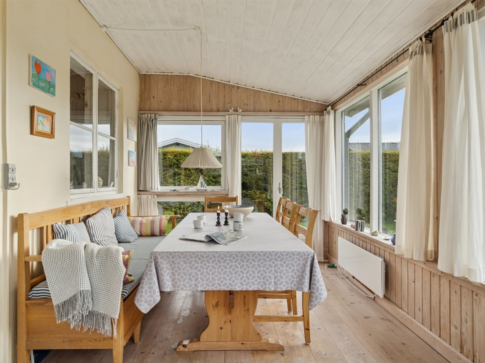 "Elle" - 175m from the sea-Binnen