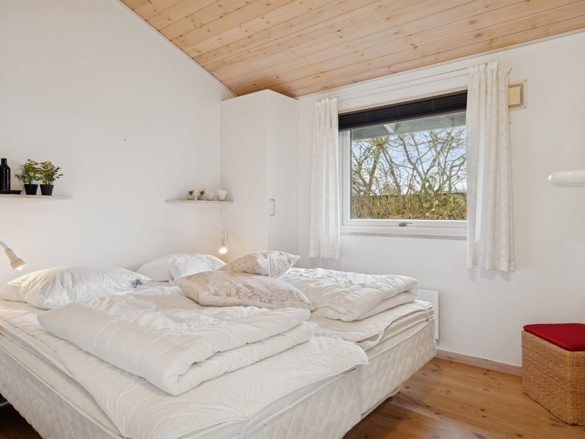 "Therkil" - 50m from the sea - Binnen
