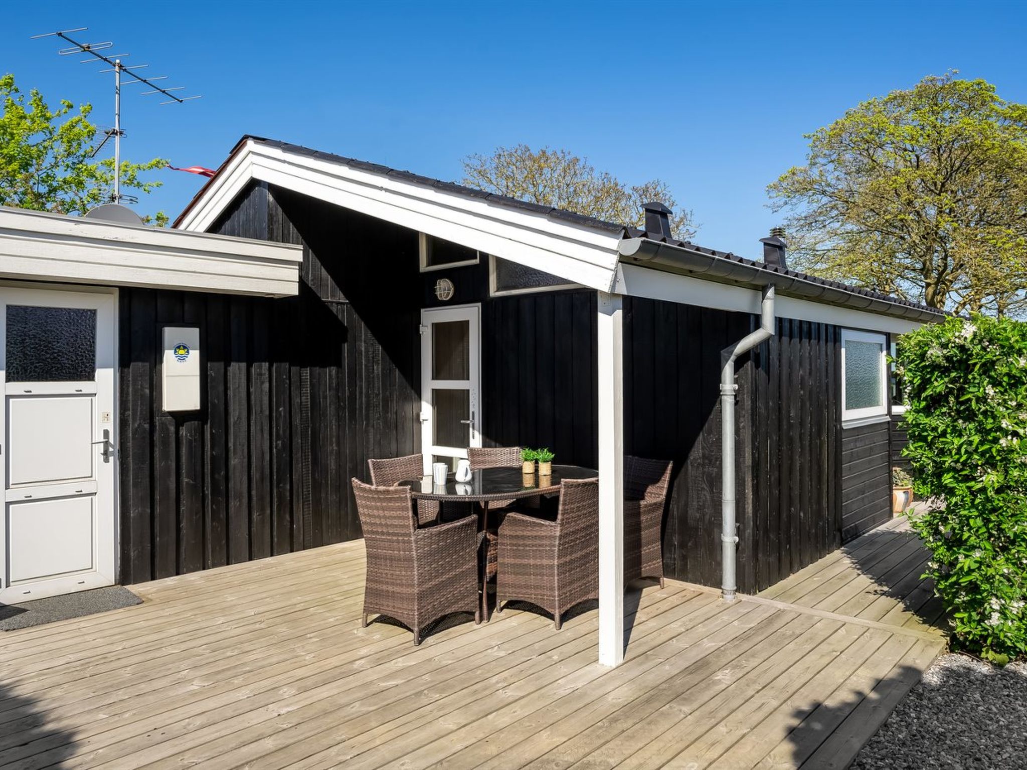 "Therkil" - 50m from the sea — Terrace (4 of 22)