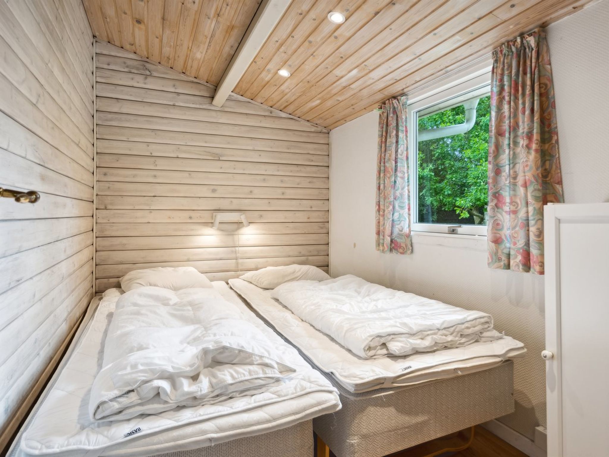 "Ilwith" - 400m from the sea-Binnen