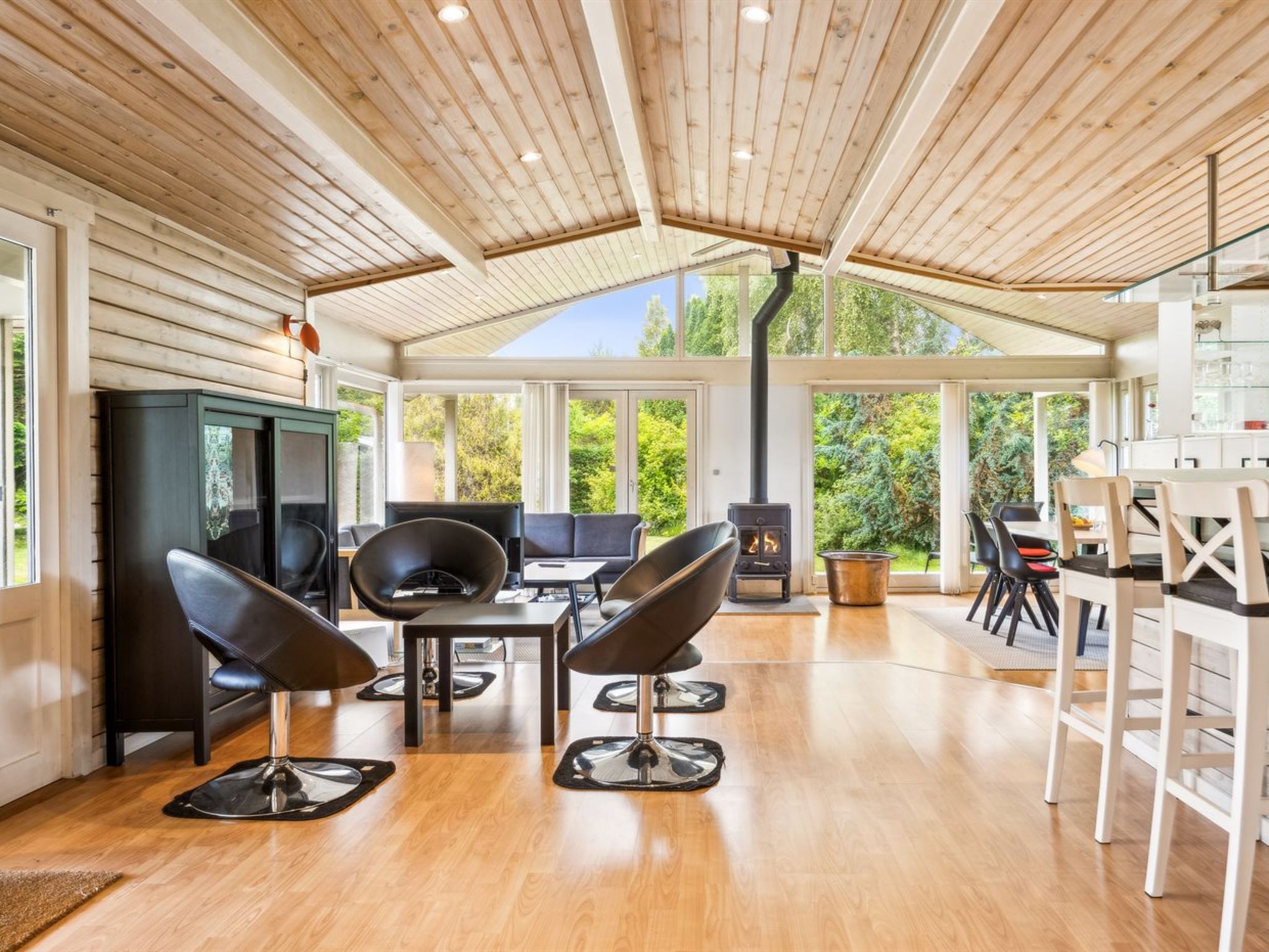 "Ilwith" - 400m from the sea-Binnen