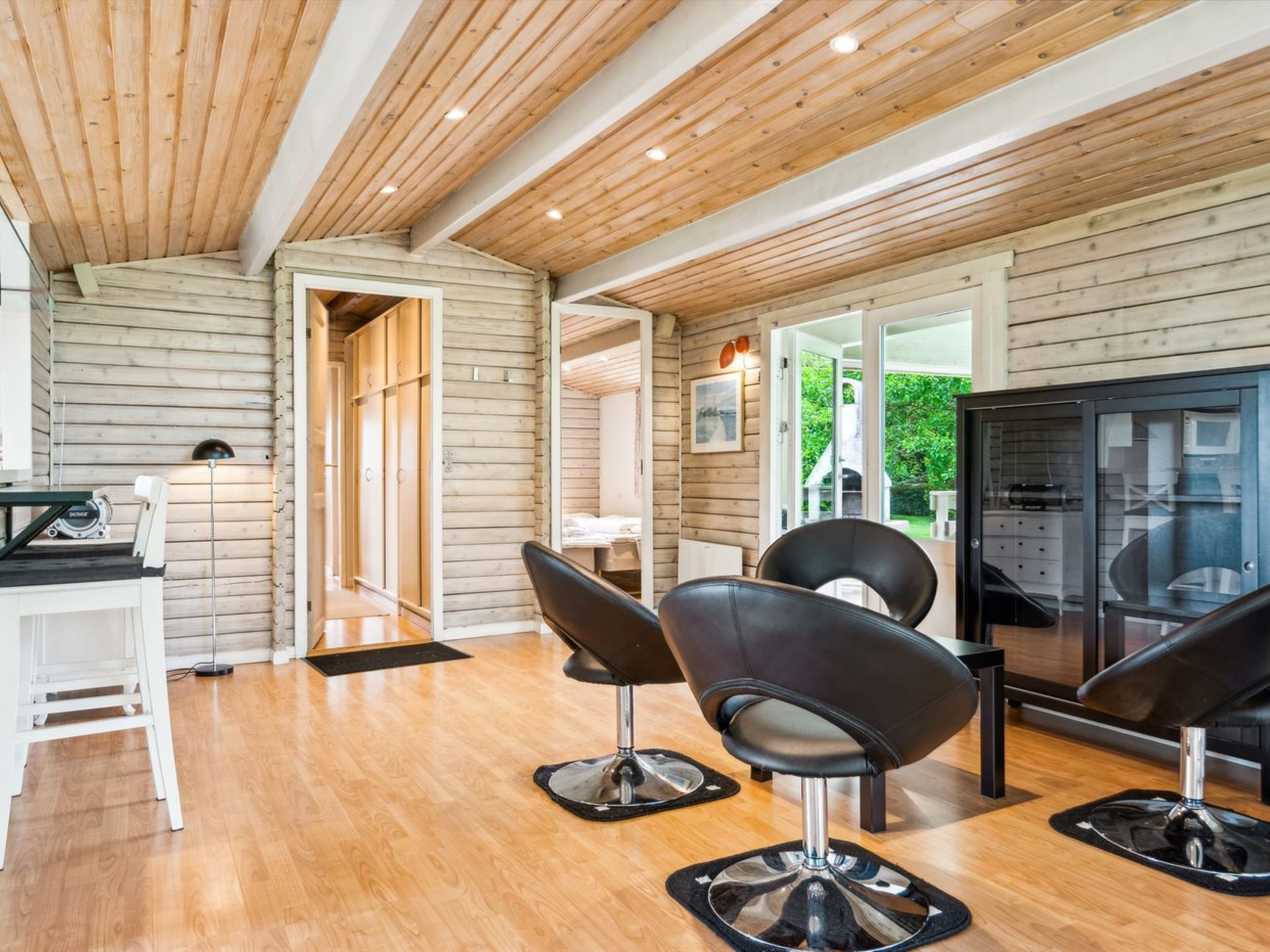 "Ilwith" - 400m from the sea-Binnen