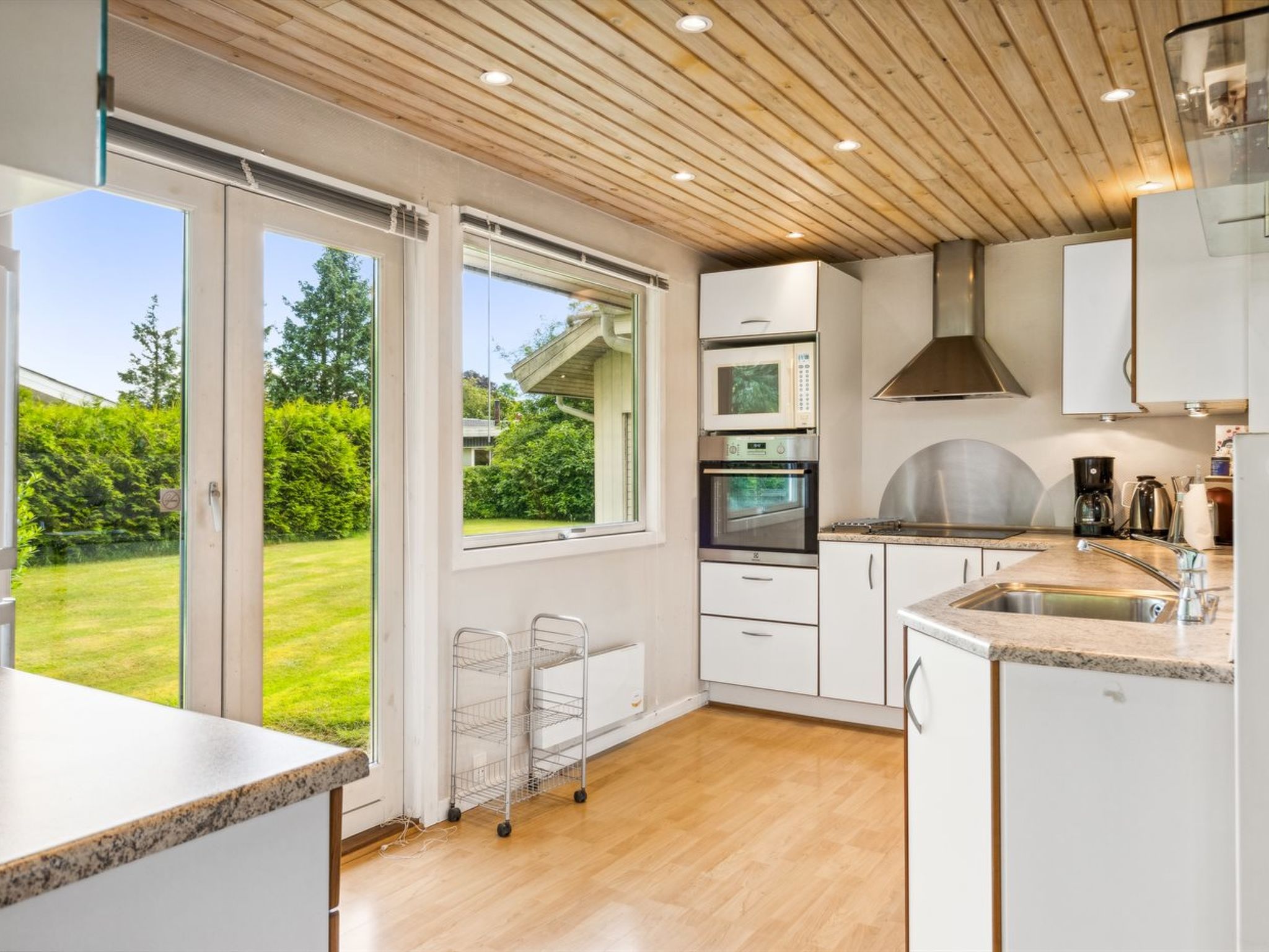 "Ilwith" - 400m from the sea-Binnen