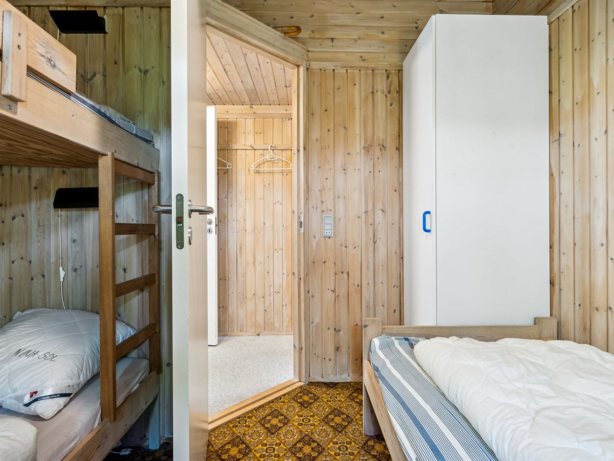 "Maini" - 350m from the sea-Binnen