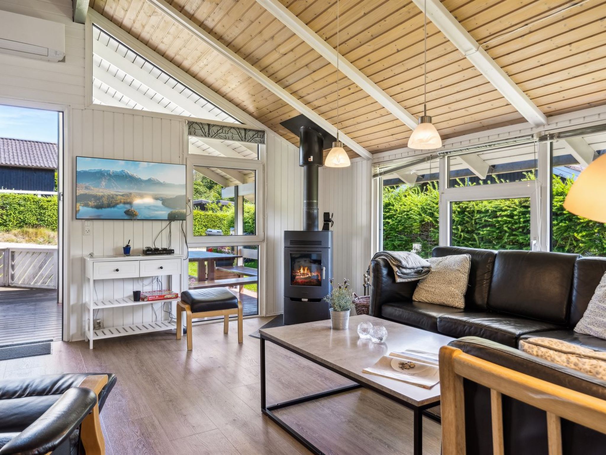 "Maini" - 350m from the sea-Binnen