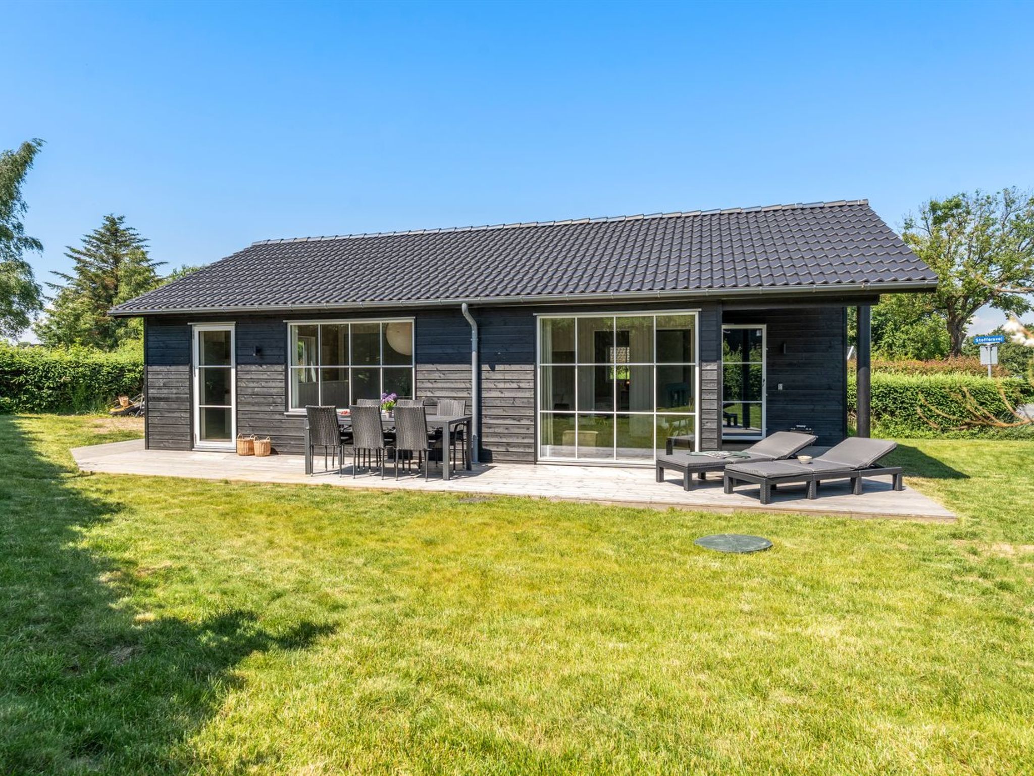 "Väinö" - 300m from the sea - Buiten