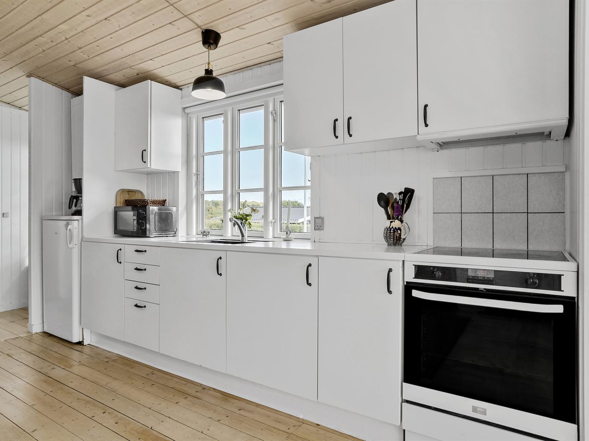 "Sinika" - 400m from the sea - Binnen