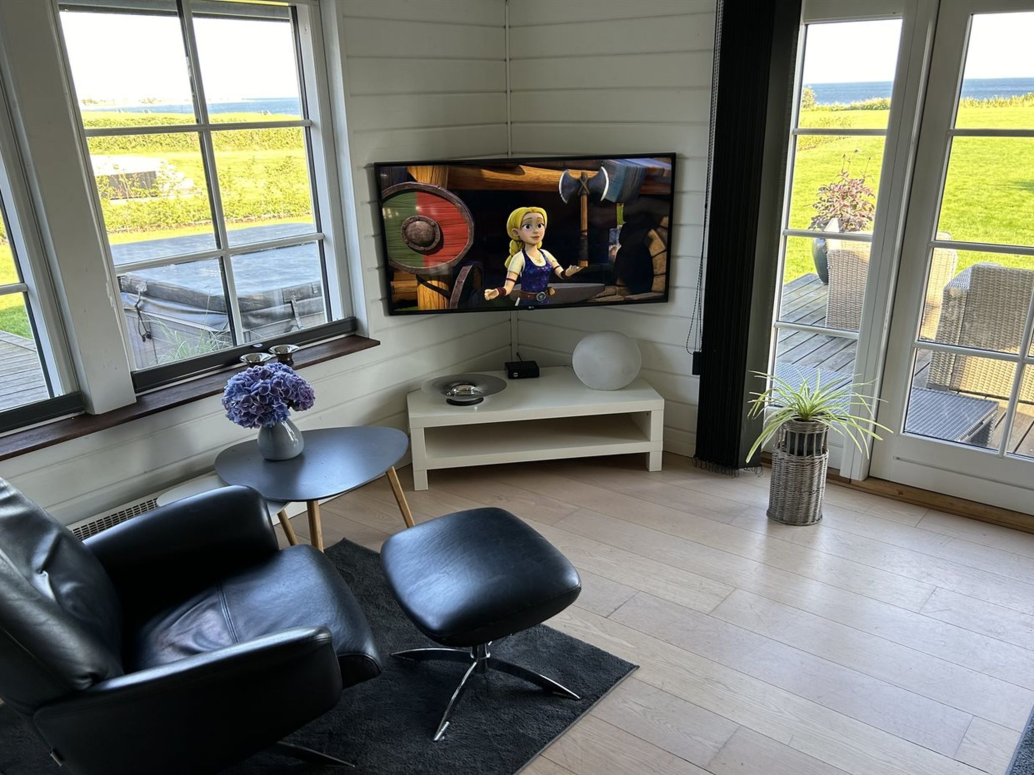 "Orsa" - 80m from the sea-Binnen
